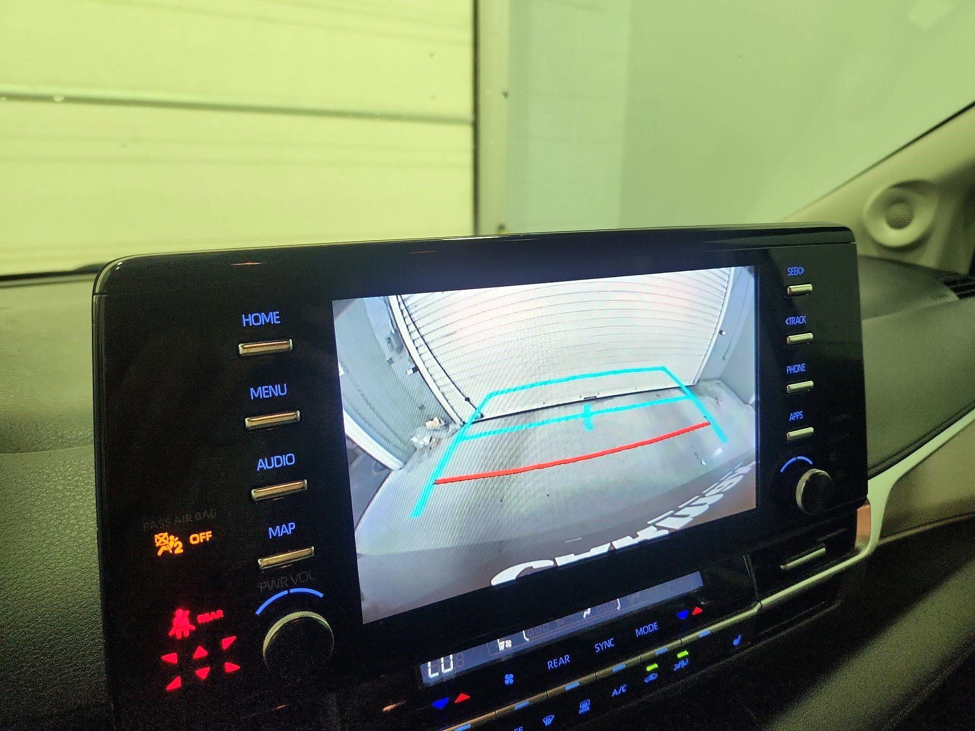 Thumbnail: 2022 Toyota Sienna - 15