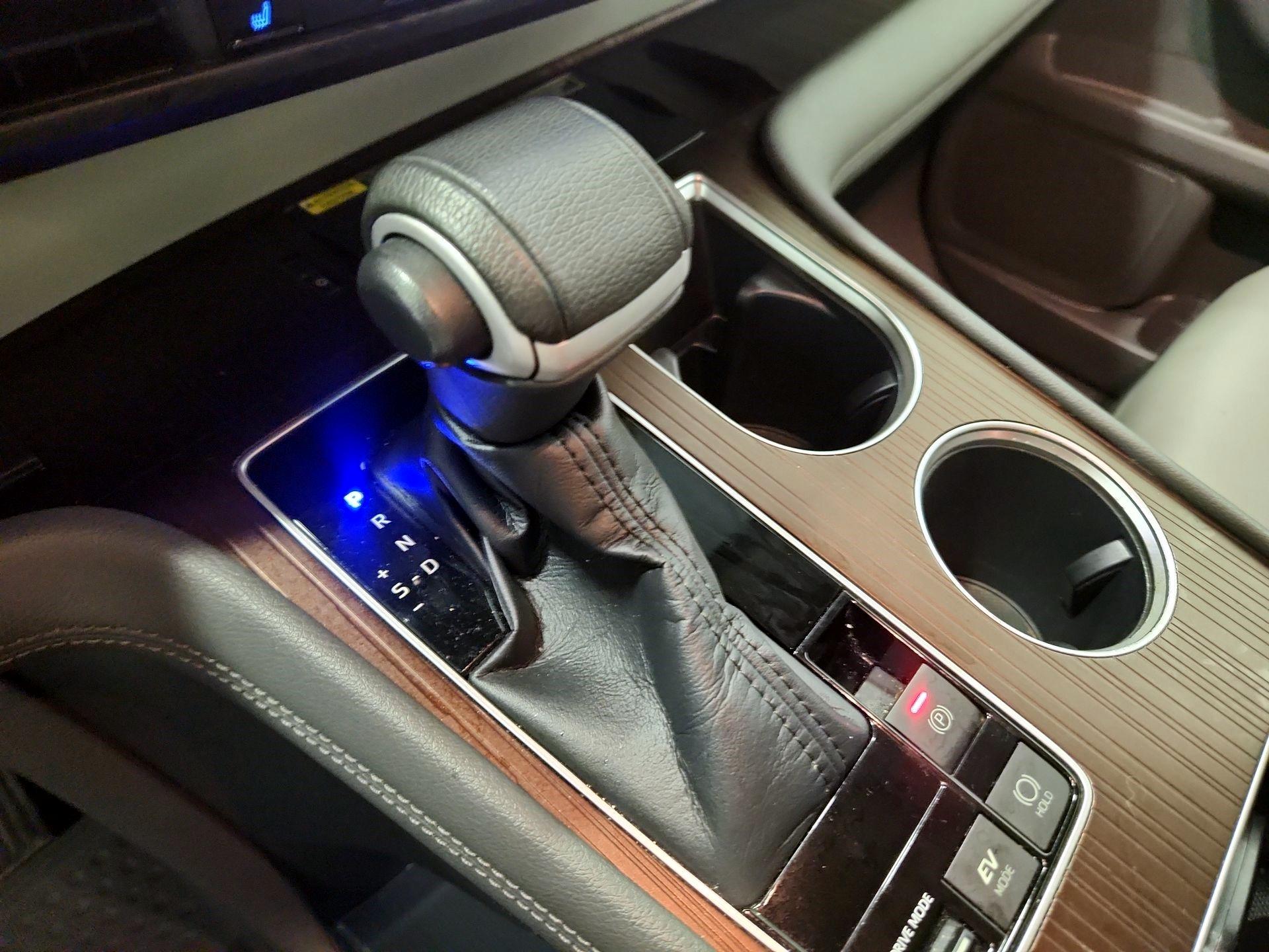 Thumbnail: 2022 Toyota Sienna - 18