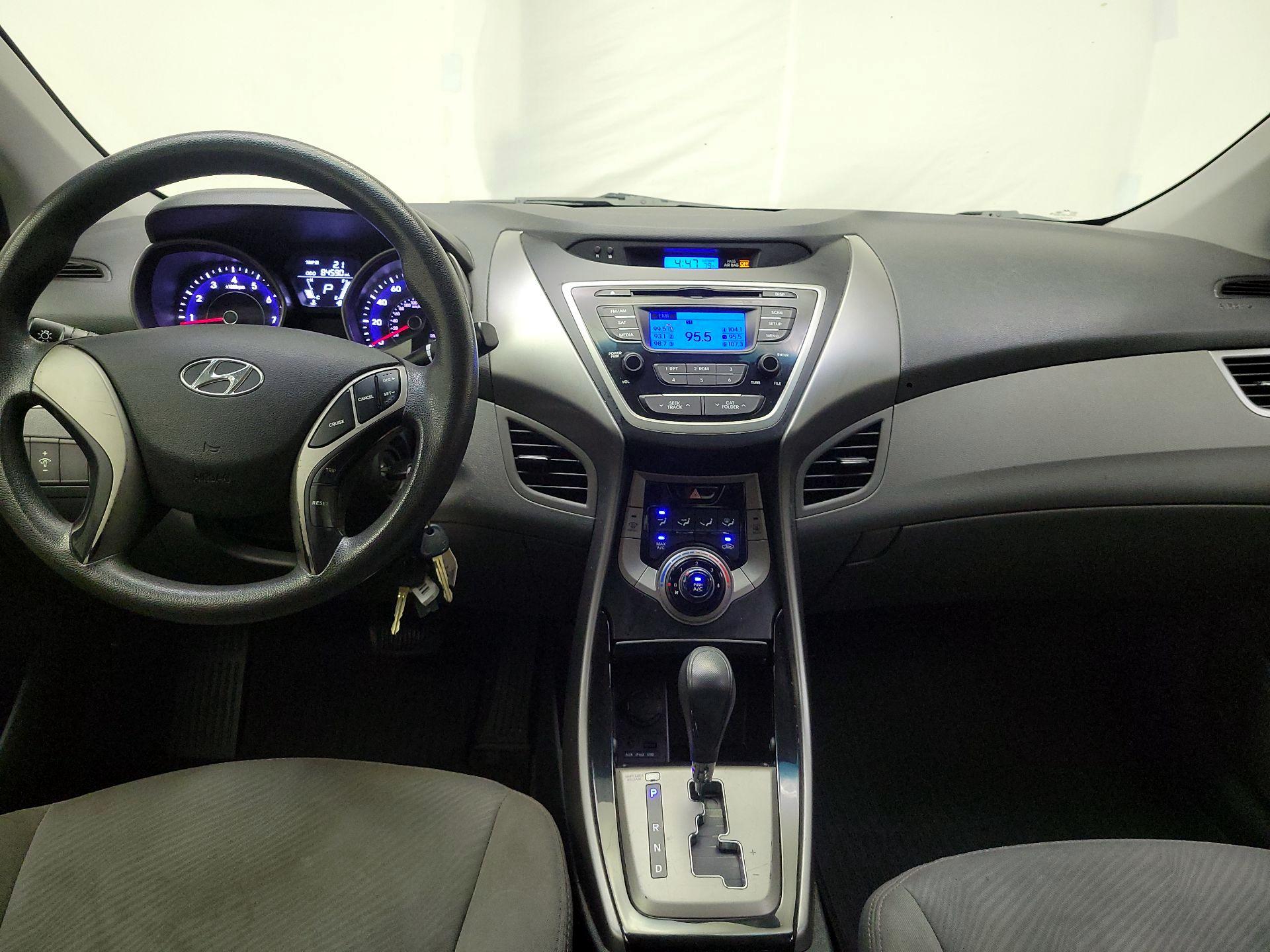 Thumbnail: 2013 Hyundai Elantra - 9