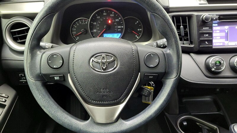 2016 Toyota RAV4 LE 10