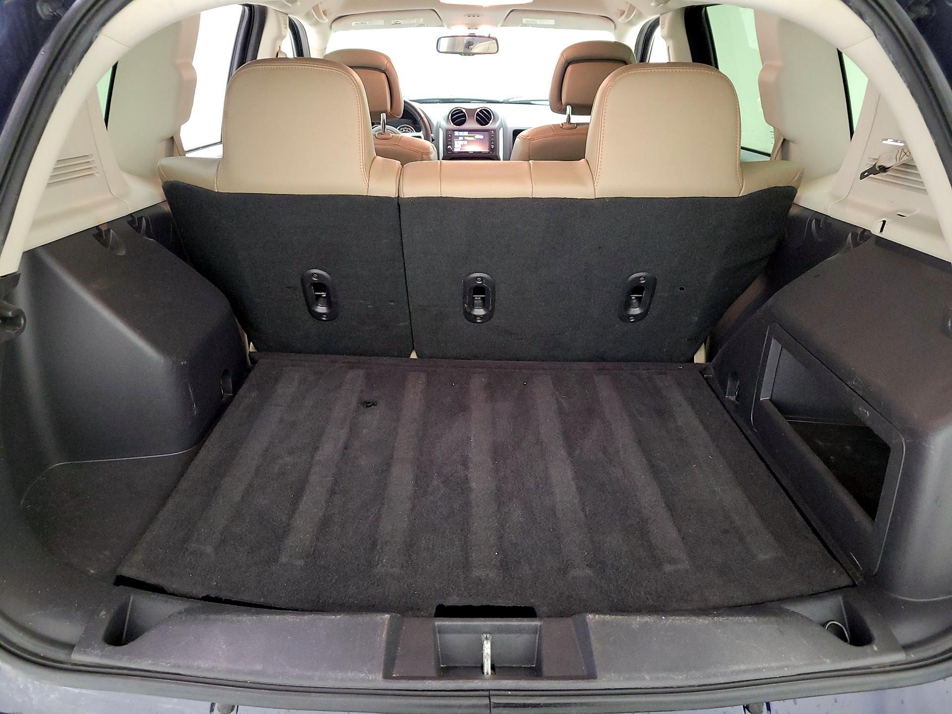 Thumbnail: 2014 Jeep Compass - 18