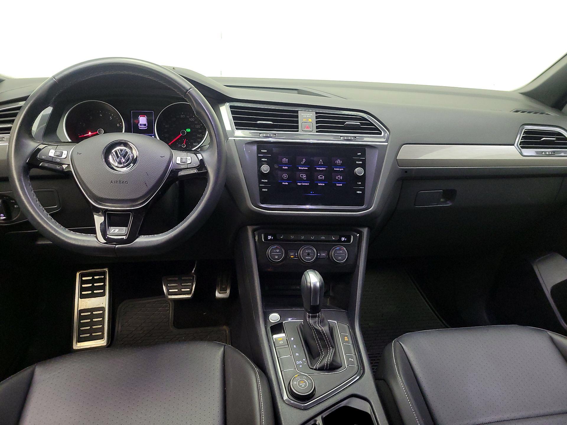 Thumbnail: 2021 Volkswagen Tiguan - 9