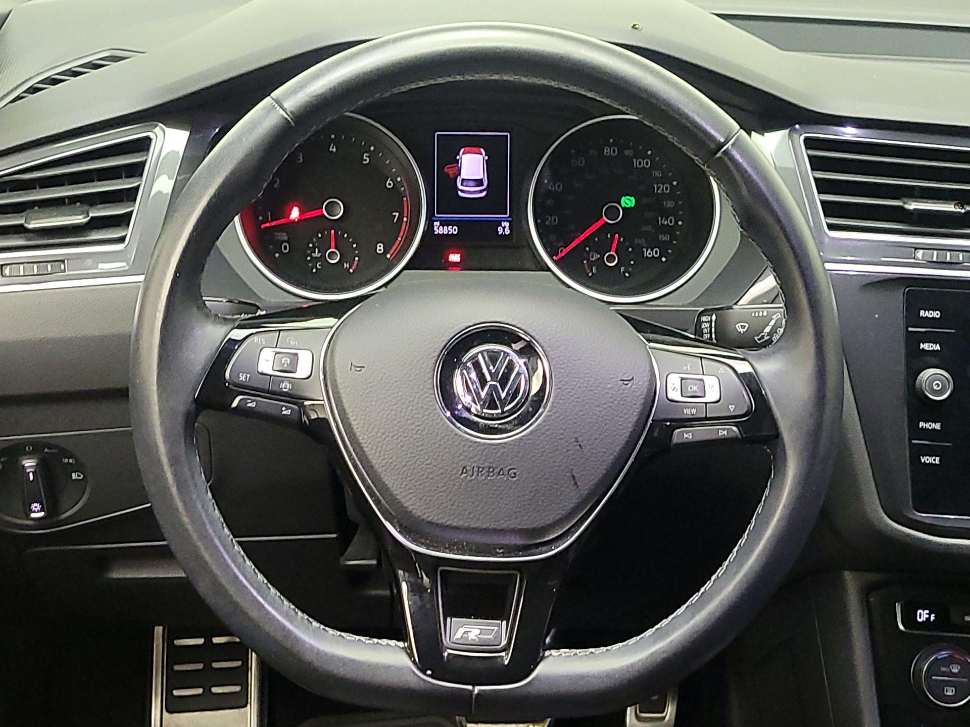 Thumbnail: 2021 Volkswagen Tiguan - 10