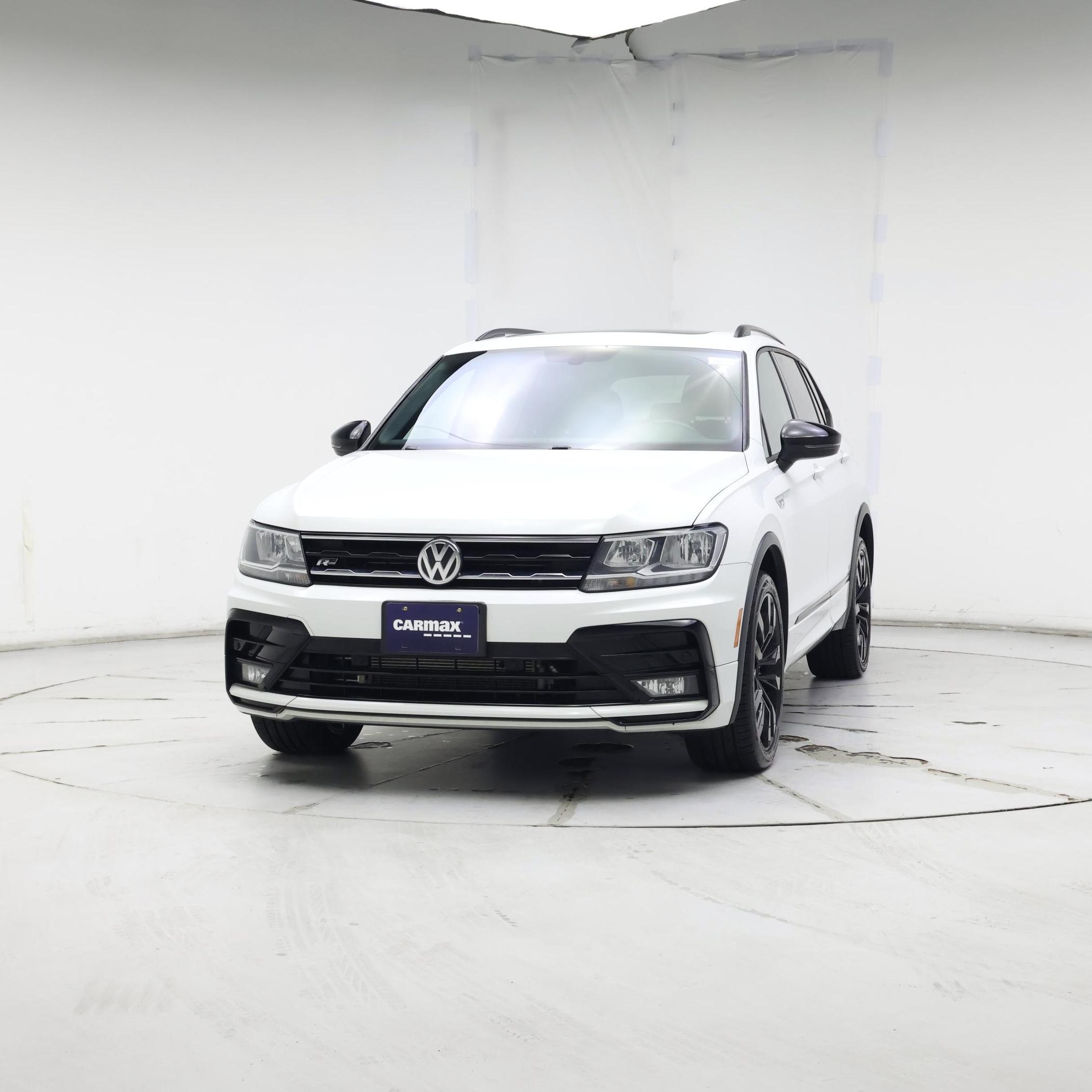 Thumbnail: 2021 Volkswagen Tiguan - 4