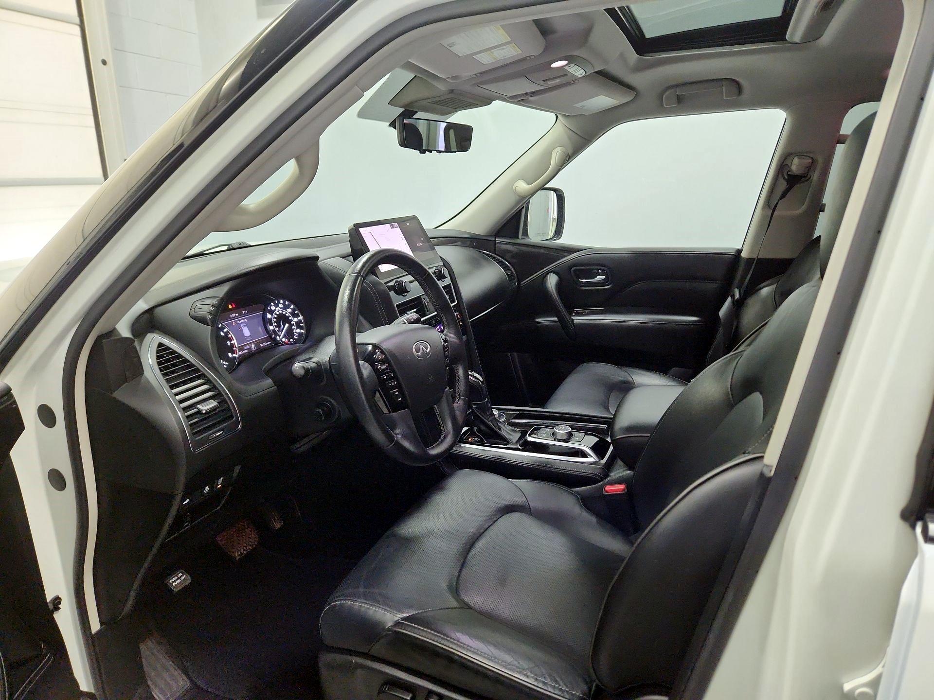 Thumbnail: 2023 INFINITI QX80 - 11