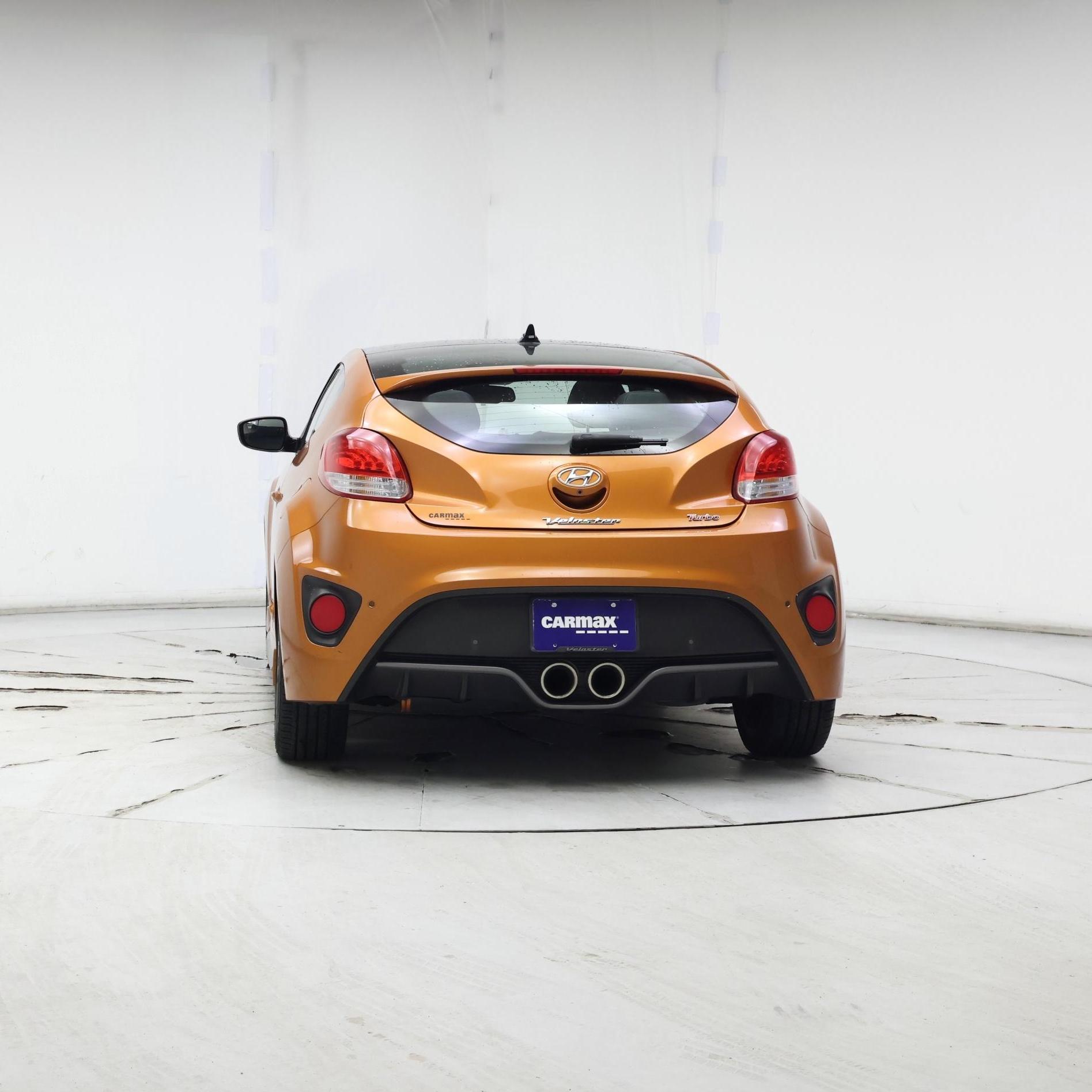 Thumbnail: 2016 Hyundai Veloster - 6