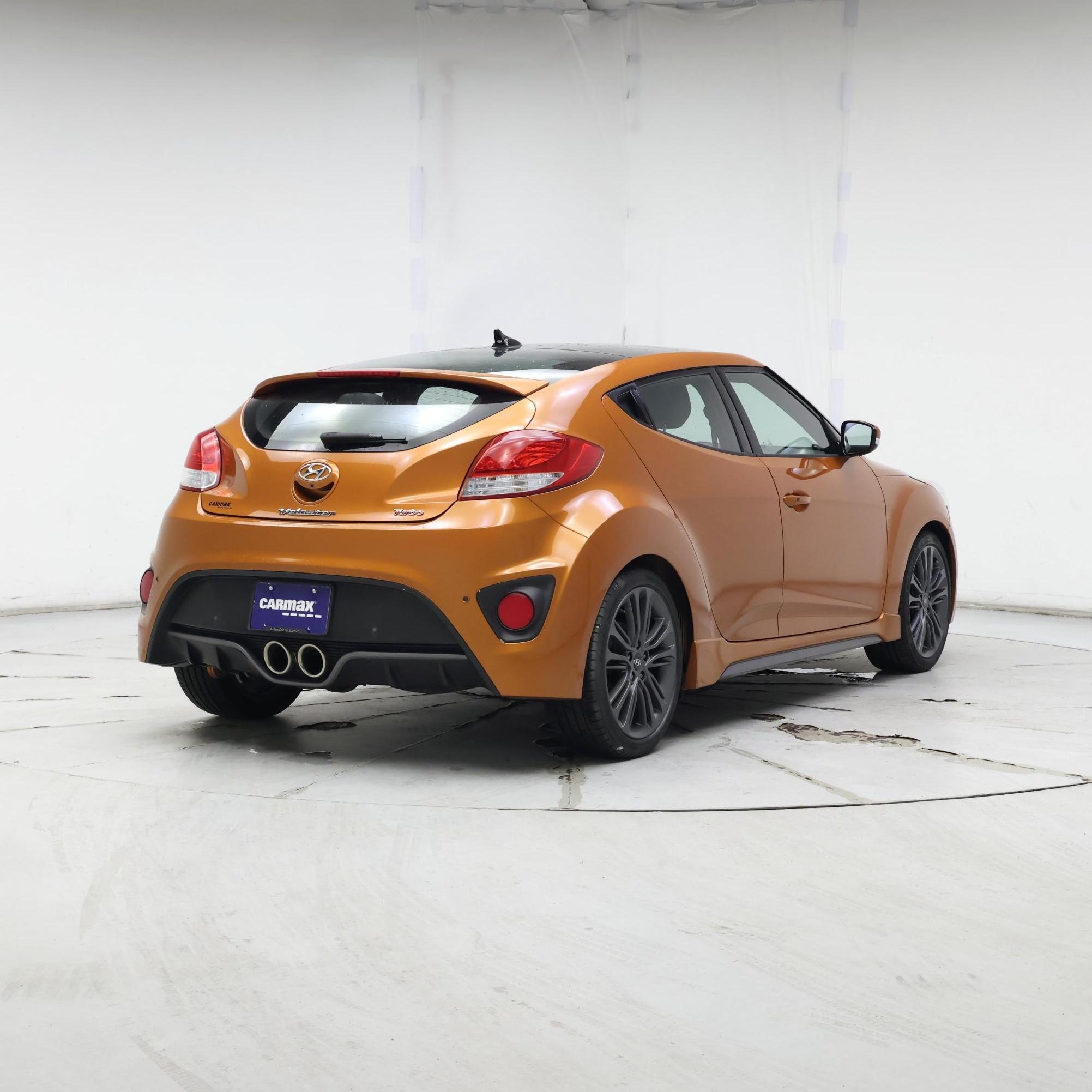 Thumbnail: 2016 Hyundai Veloster - 8