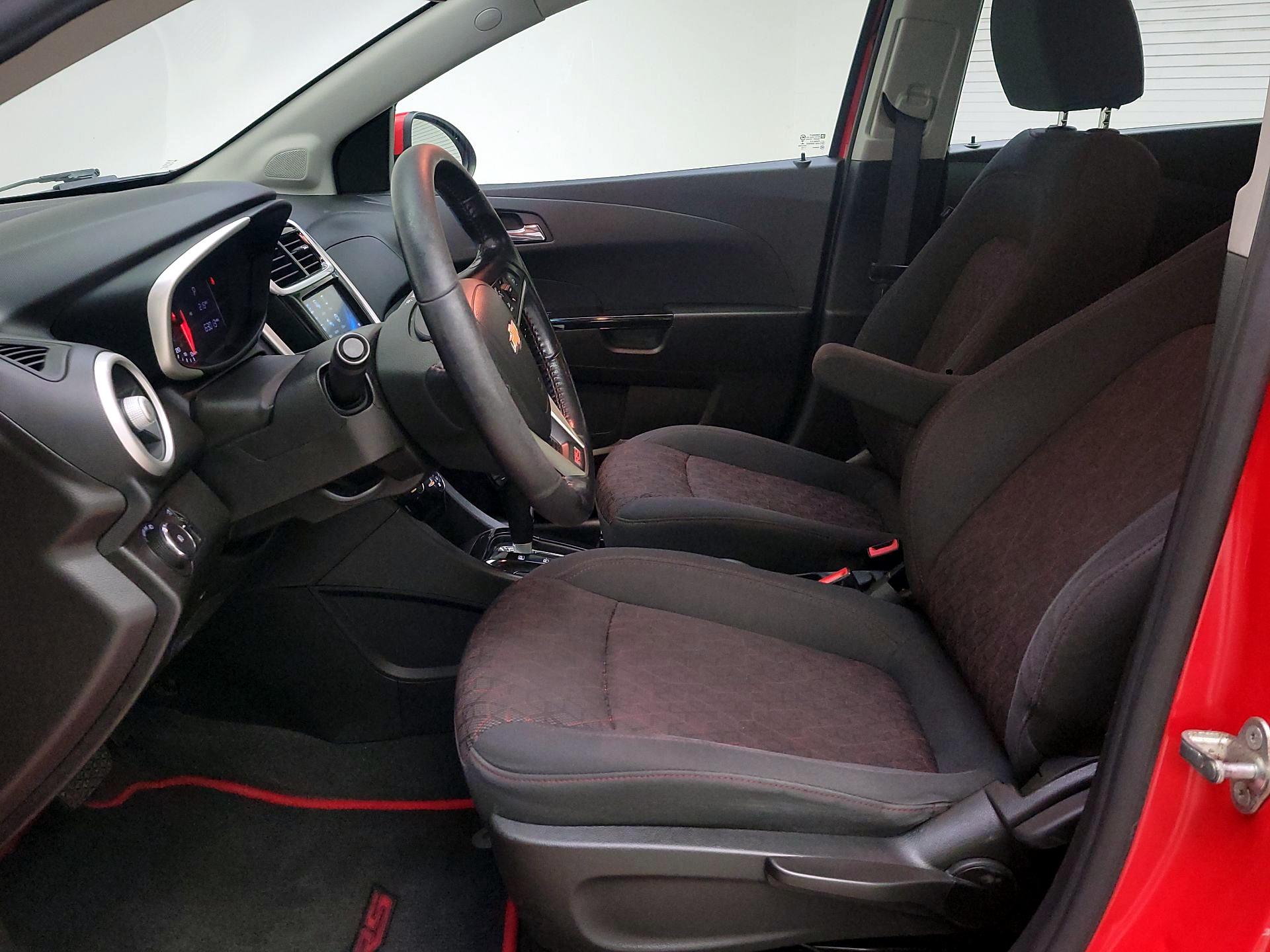 Thumbnail: 2017 Chevrolet Sonic - 11
