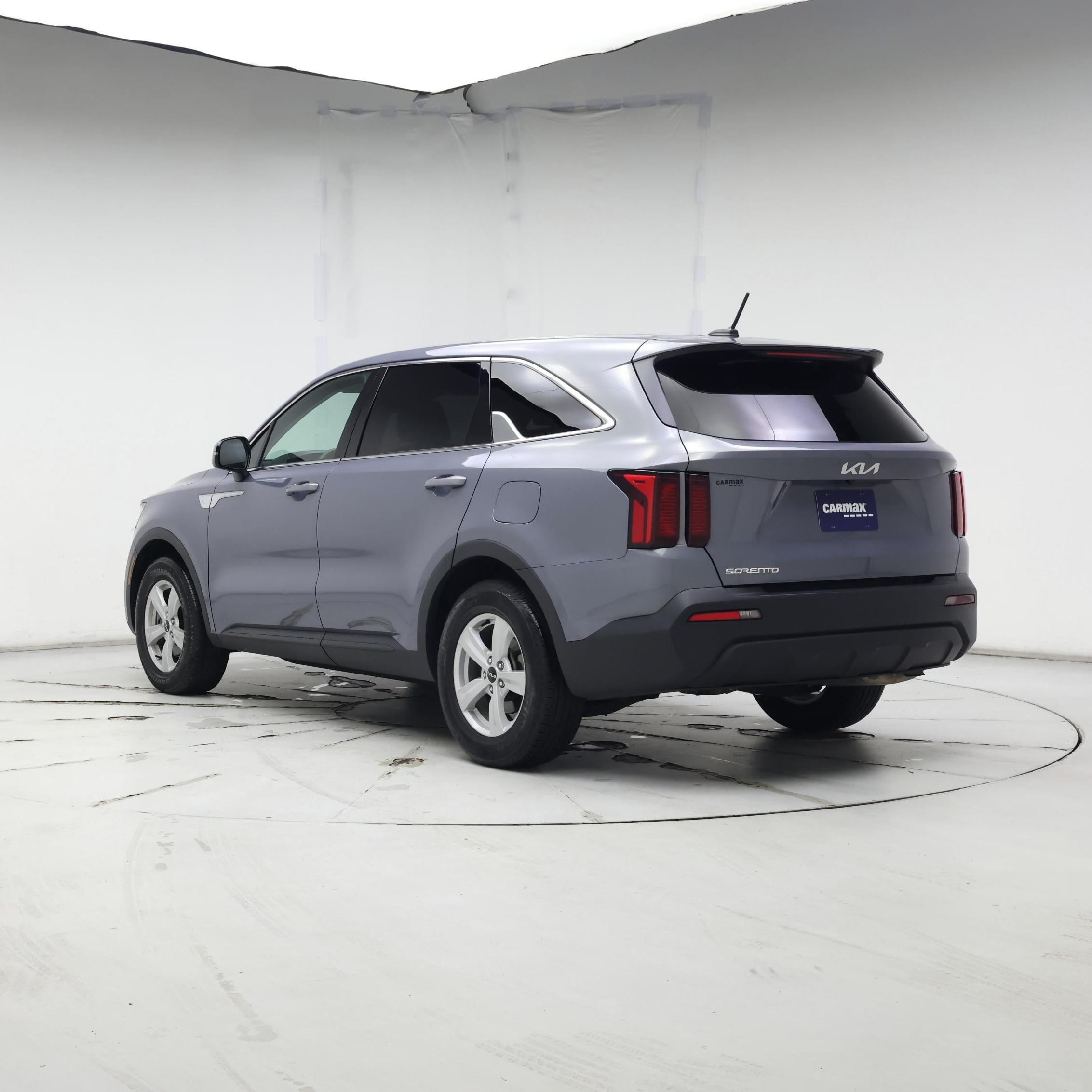 Thumbnail: 2023 Kia Sorento - 2