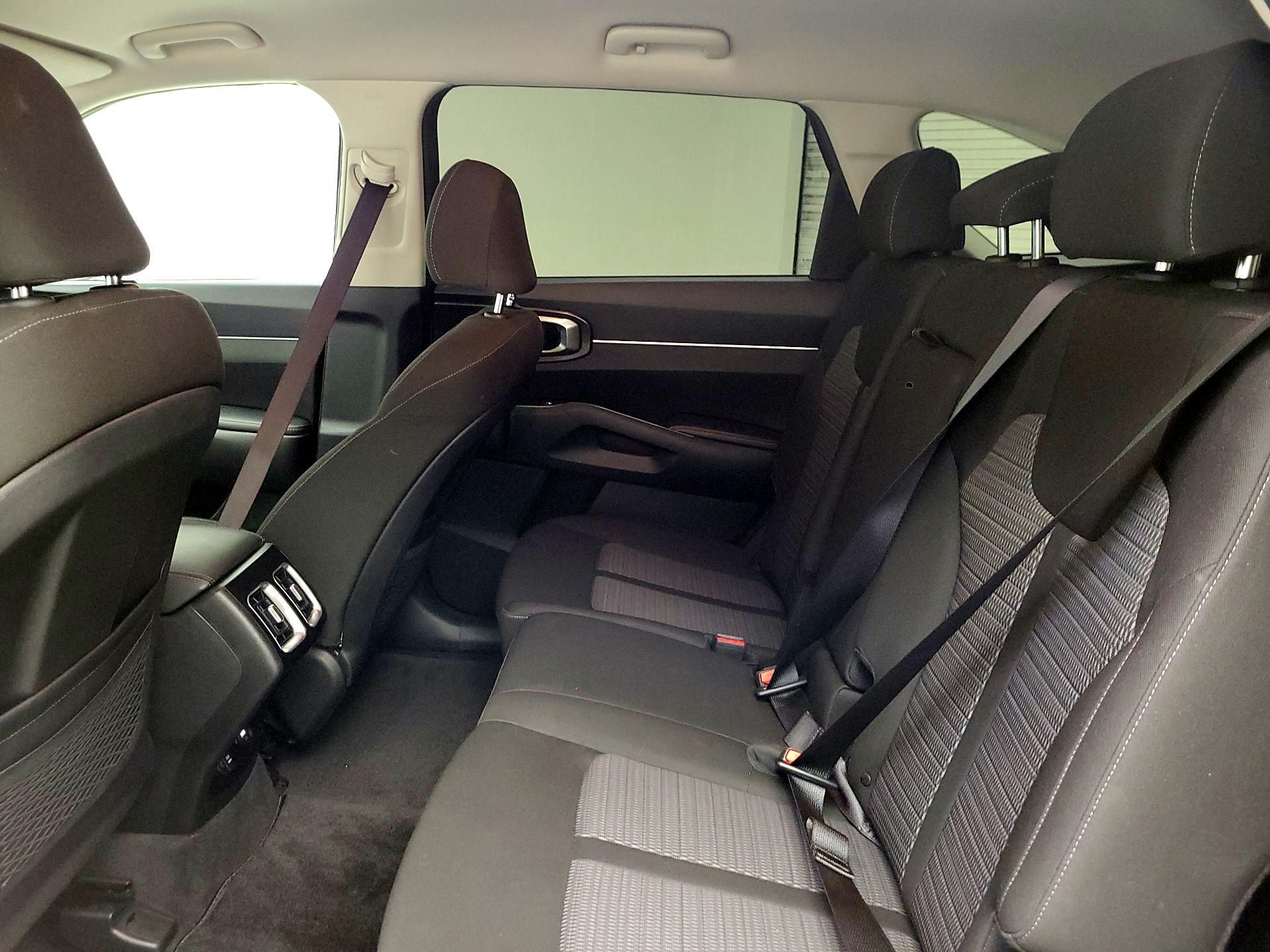 Thumbnail: 2023 Kia Sorento - 19