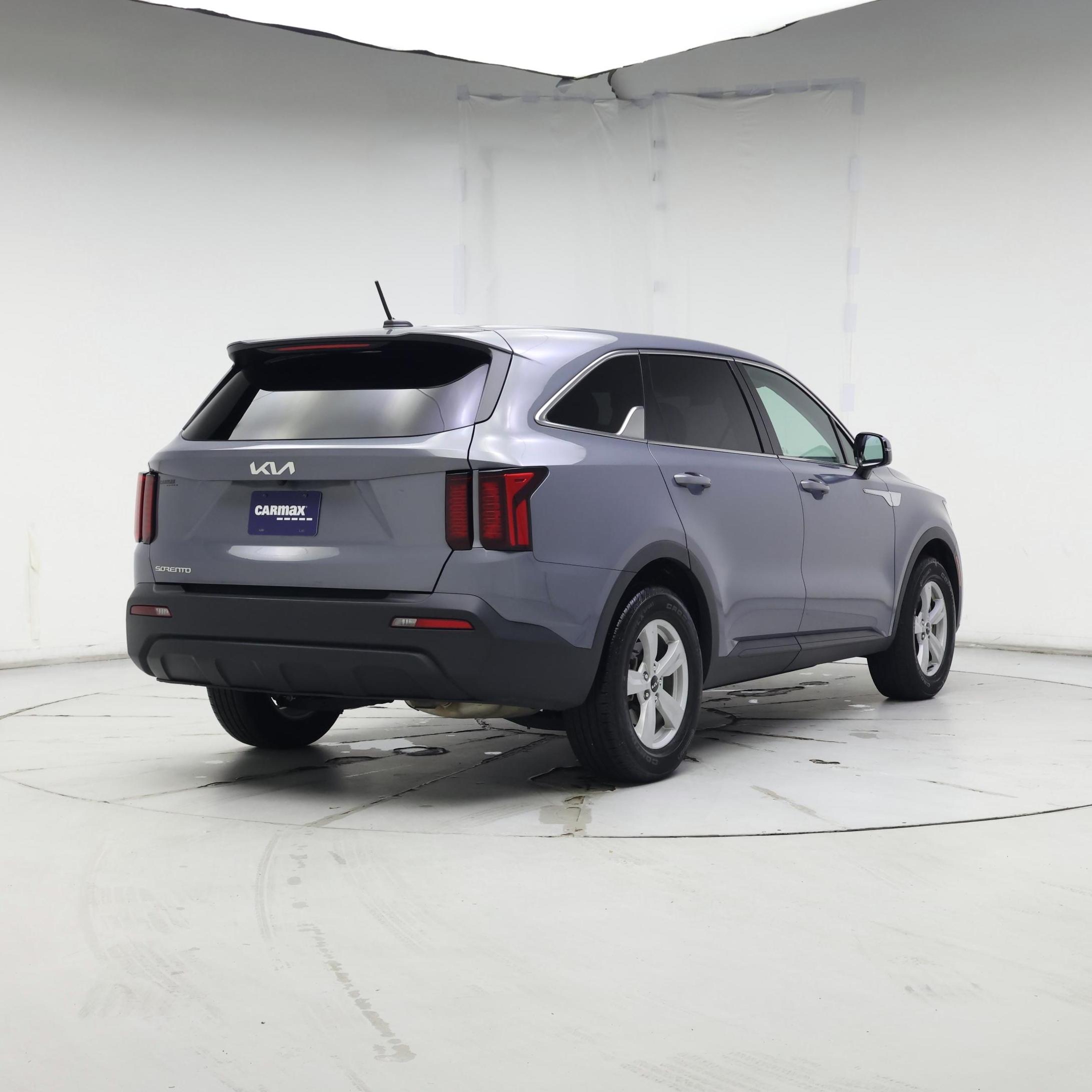 Thumbnail: 2023 Kia Sorento - 8