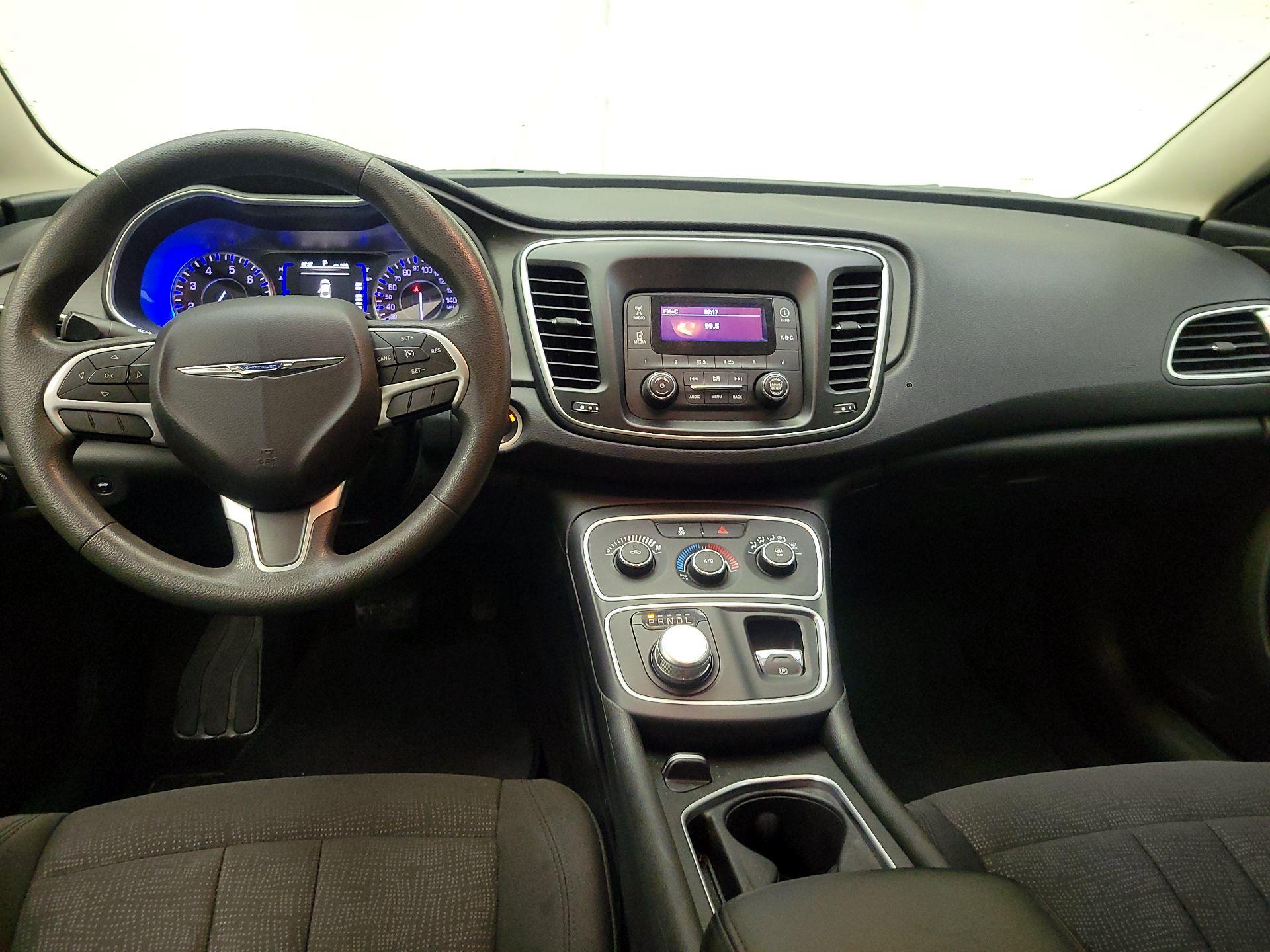 Thumbnail: 2015 Chrysler 200 - 9