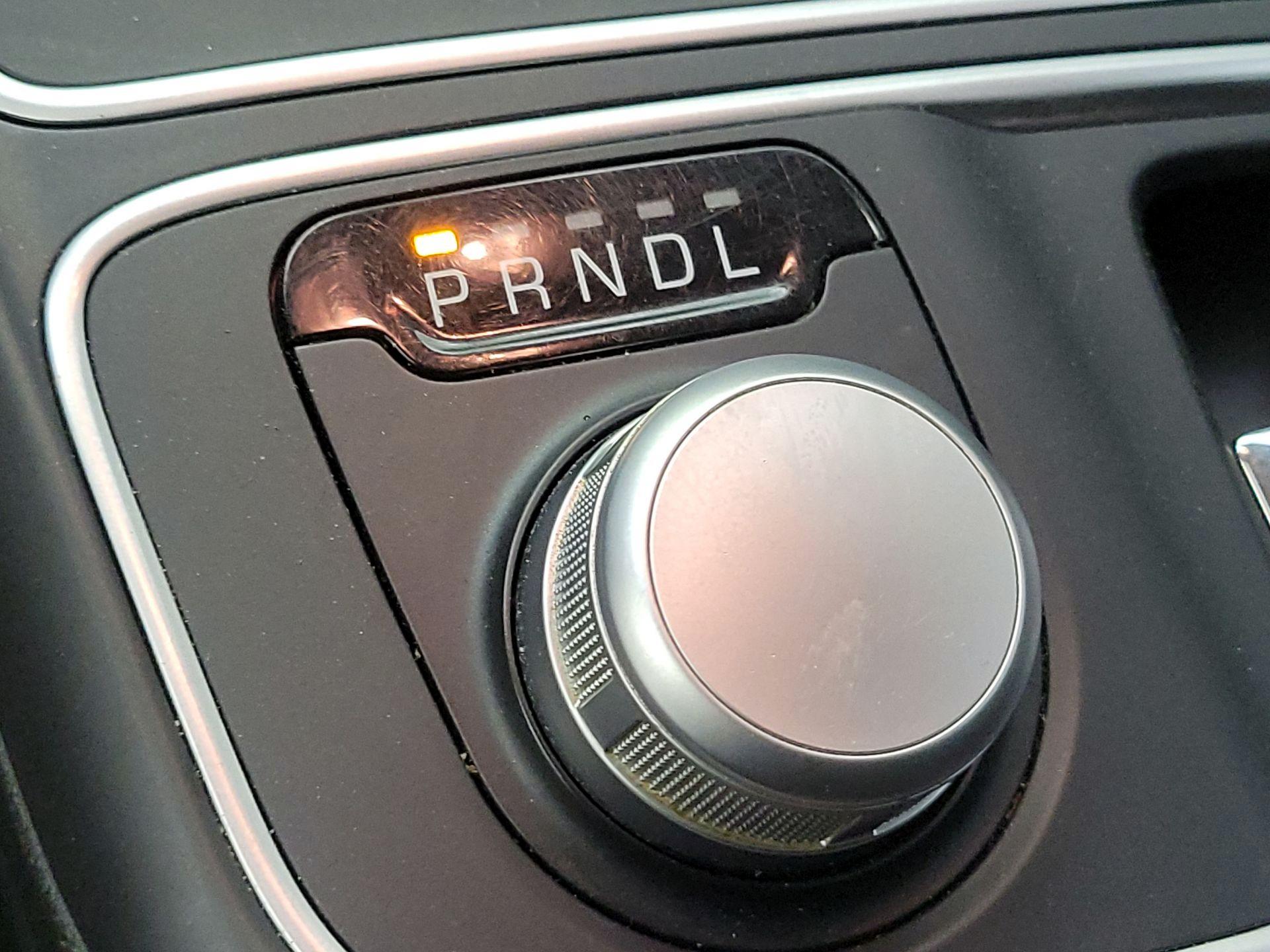 Thumbnail: 2015 Chrysler 200 - 16