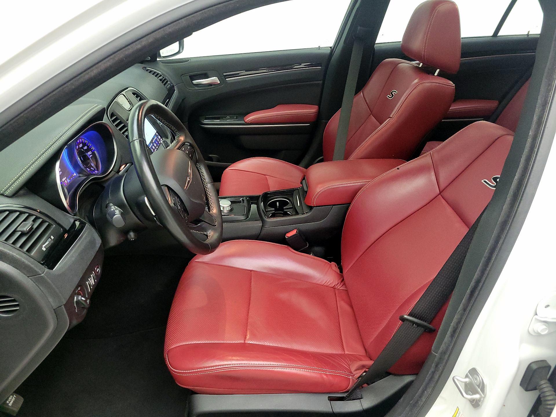 Thumbnail: 2021 Chrysler 300 - 11