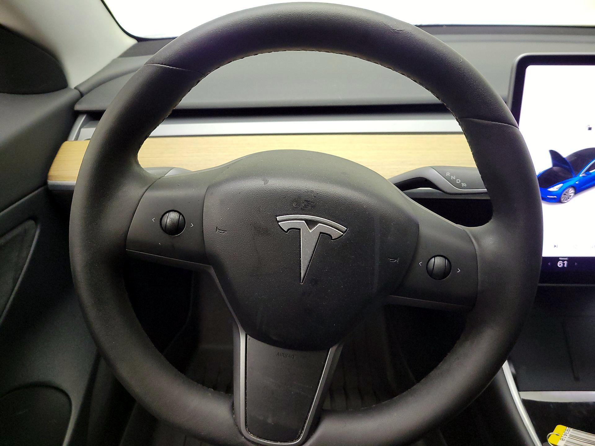 Thumbnail: 2020 Tesla Model 3 - 10