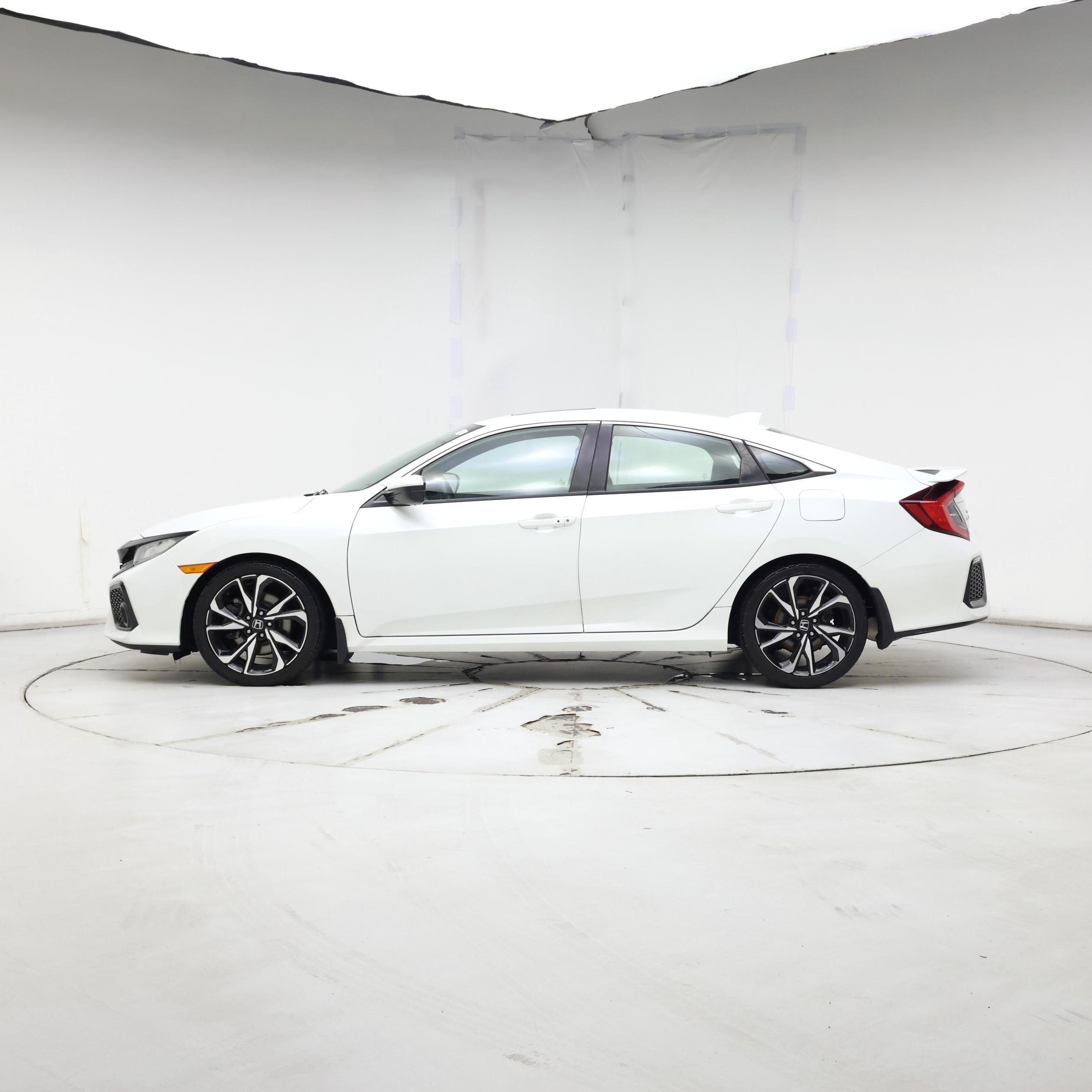 Thumbnail: 2018 Honda Civic - 3