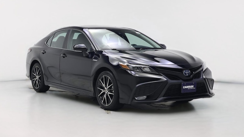 2021 Toyota Camry SE Hero Image