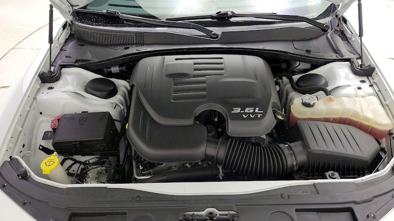 2023 Chrysler 300 S 24