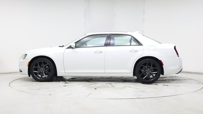 2023 Chrysler 300 S 3