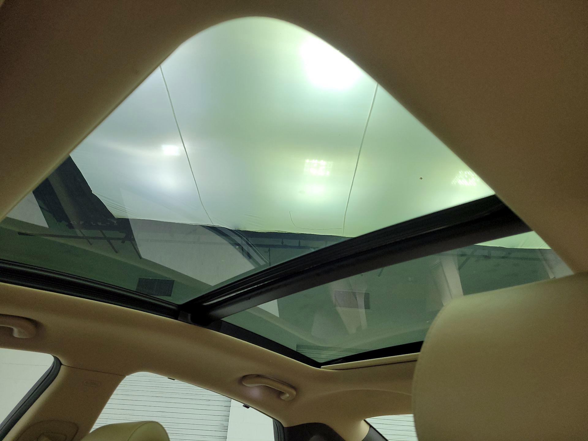 Thumbnail: 2016 Hyundai Azera - 20