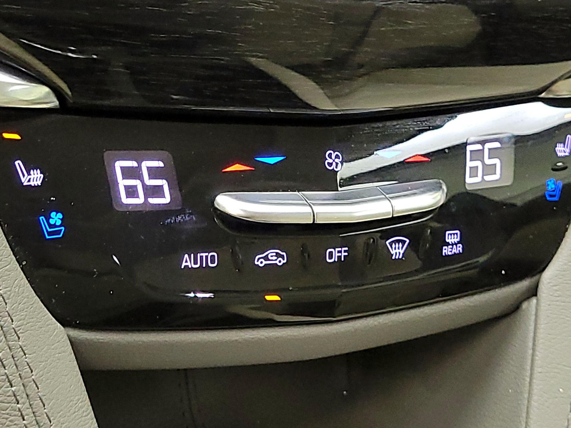 Thumbnail: 2020 Cadillac XT6 - 17
