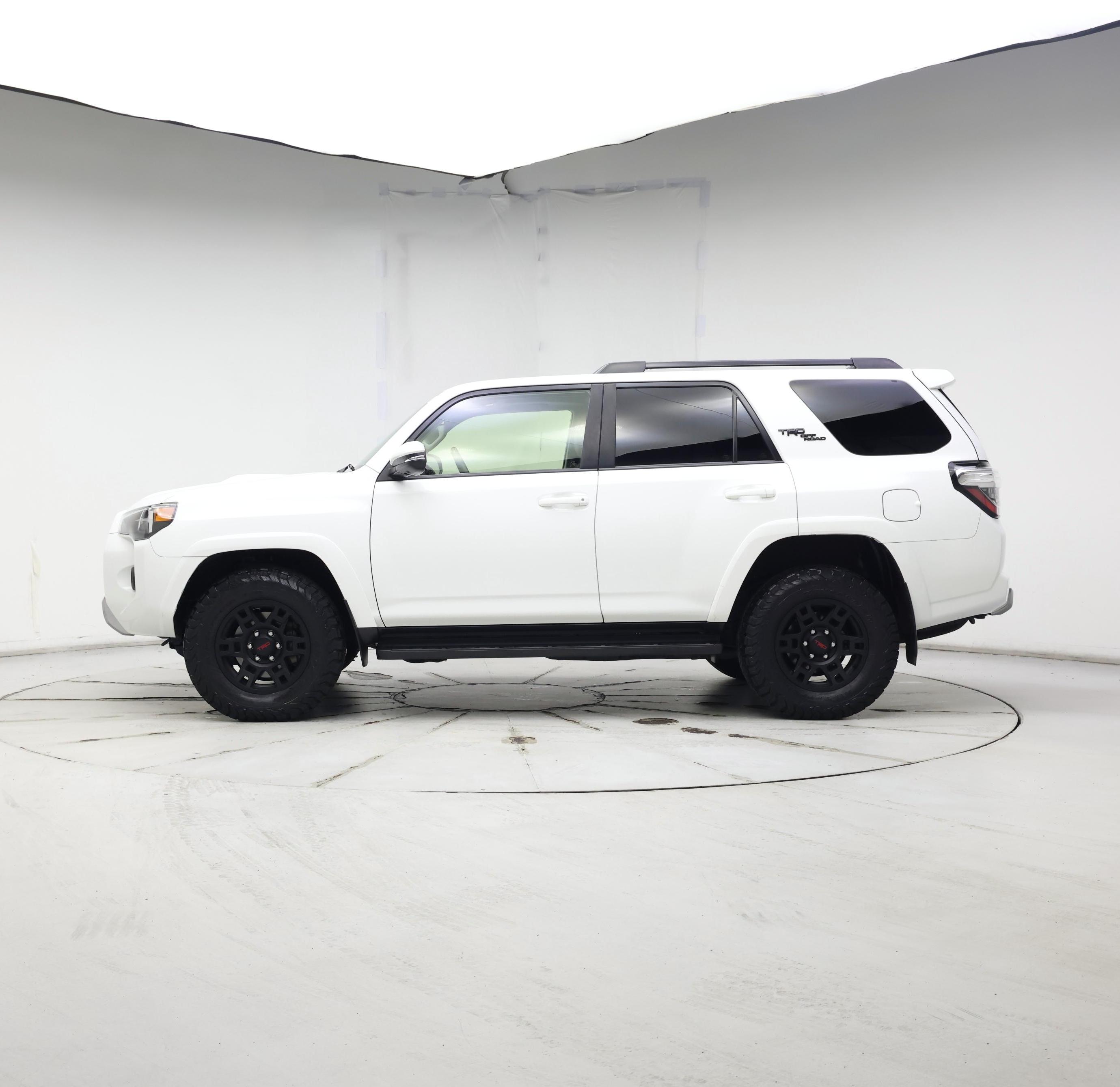 Thumbnail: 2023 Toyota 4Runner - 3