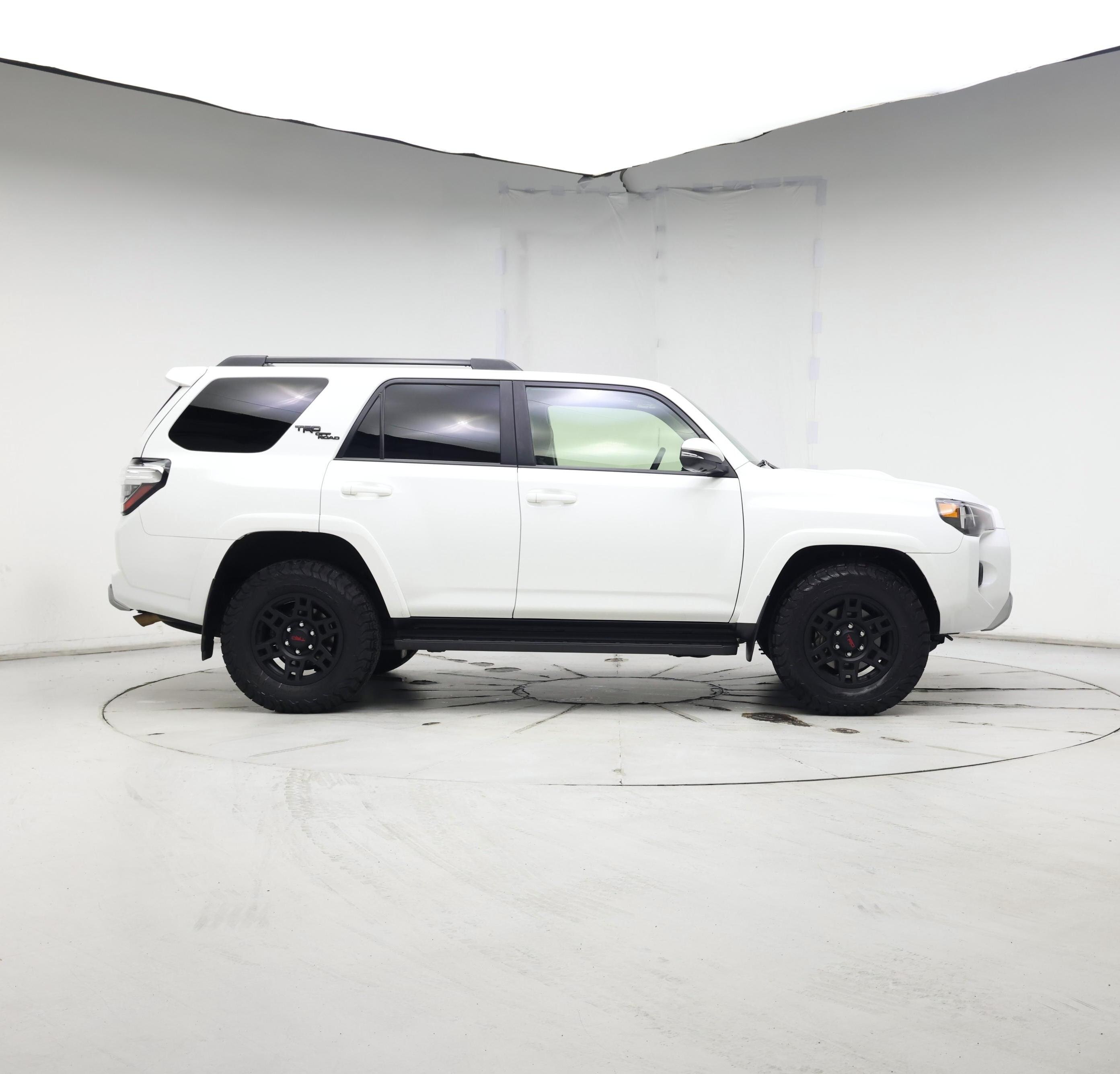 Thumbnail: 2023 Toyota 4Runner - 7