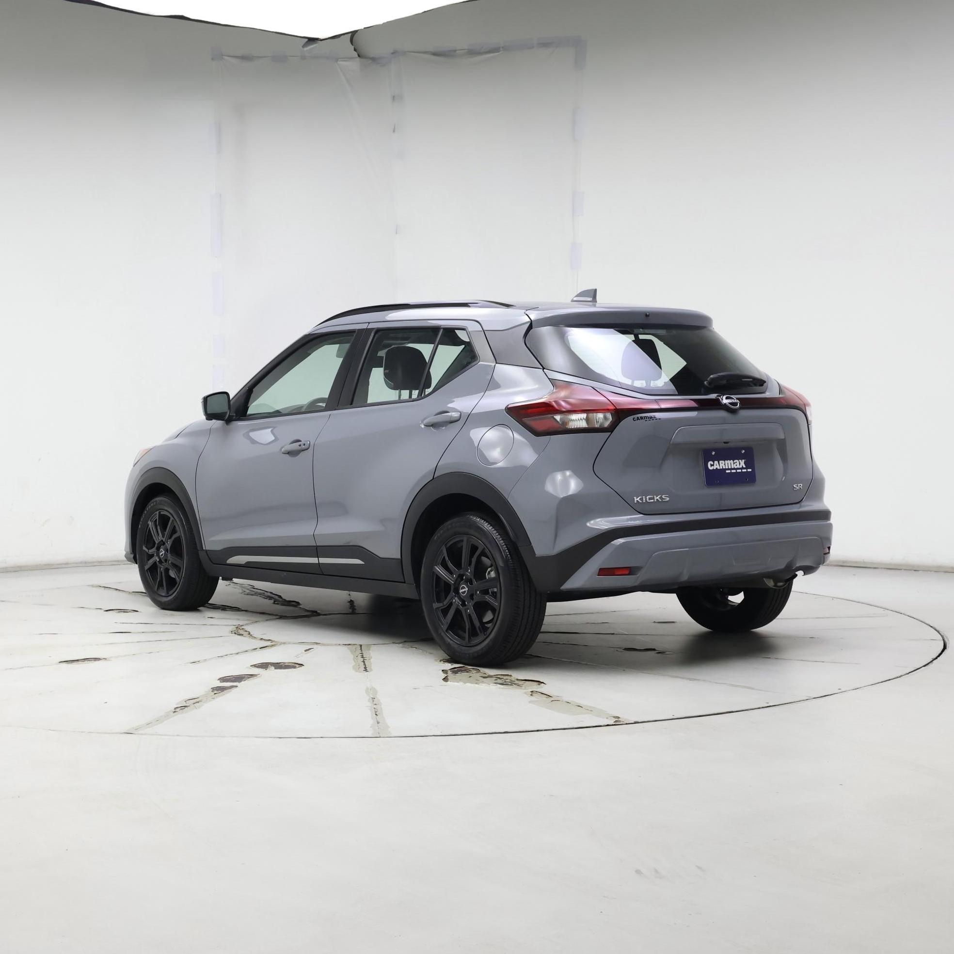Thumbnail: 2023 Nissan Kicks - 2
