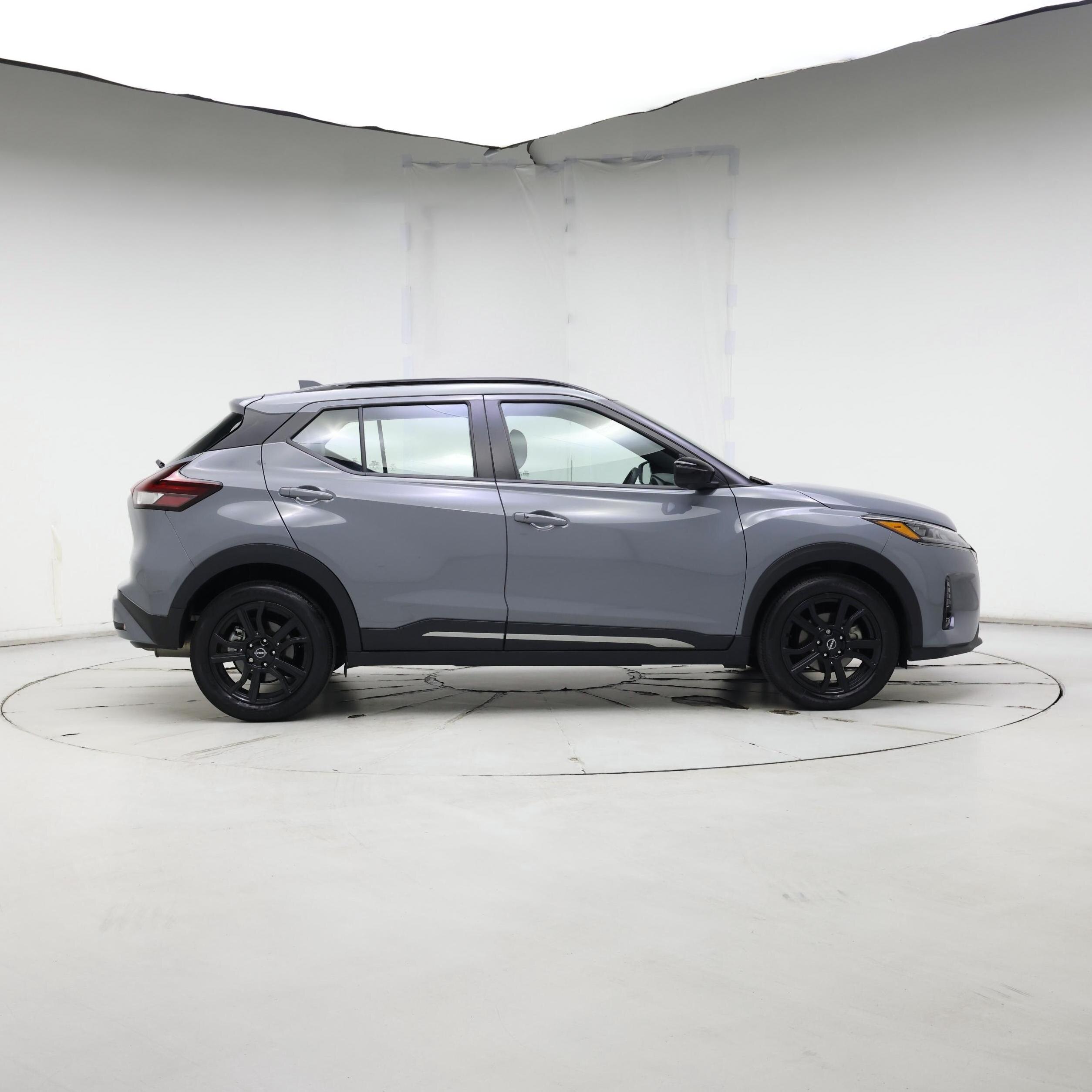 Thumbnail: 2023 Nissan Kicks - 7