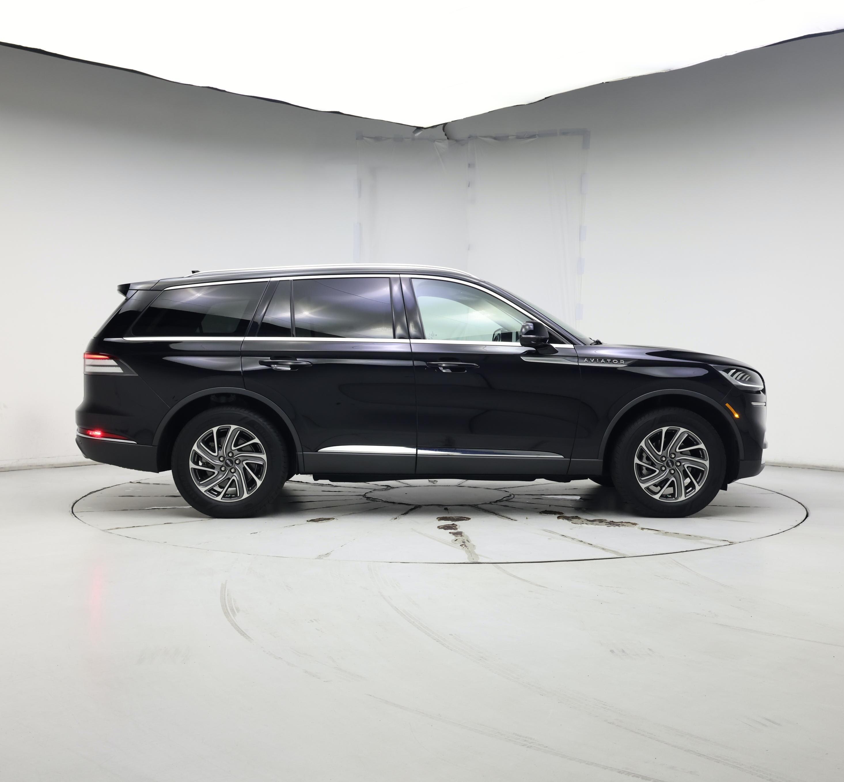 Thumbnail: 2021 Lincoln Aviator - 7