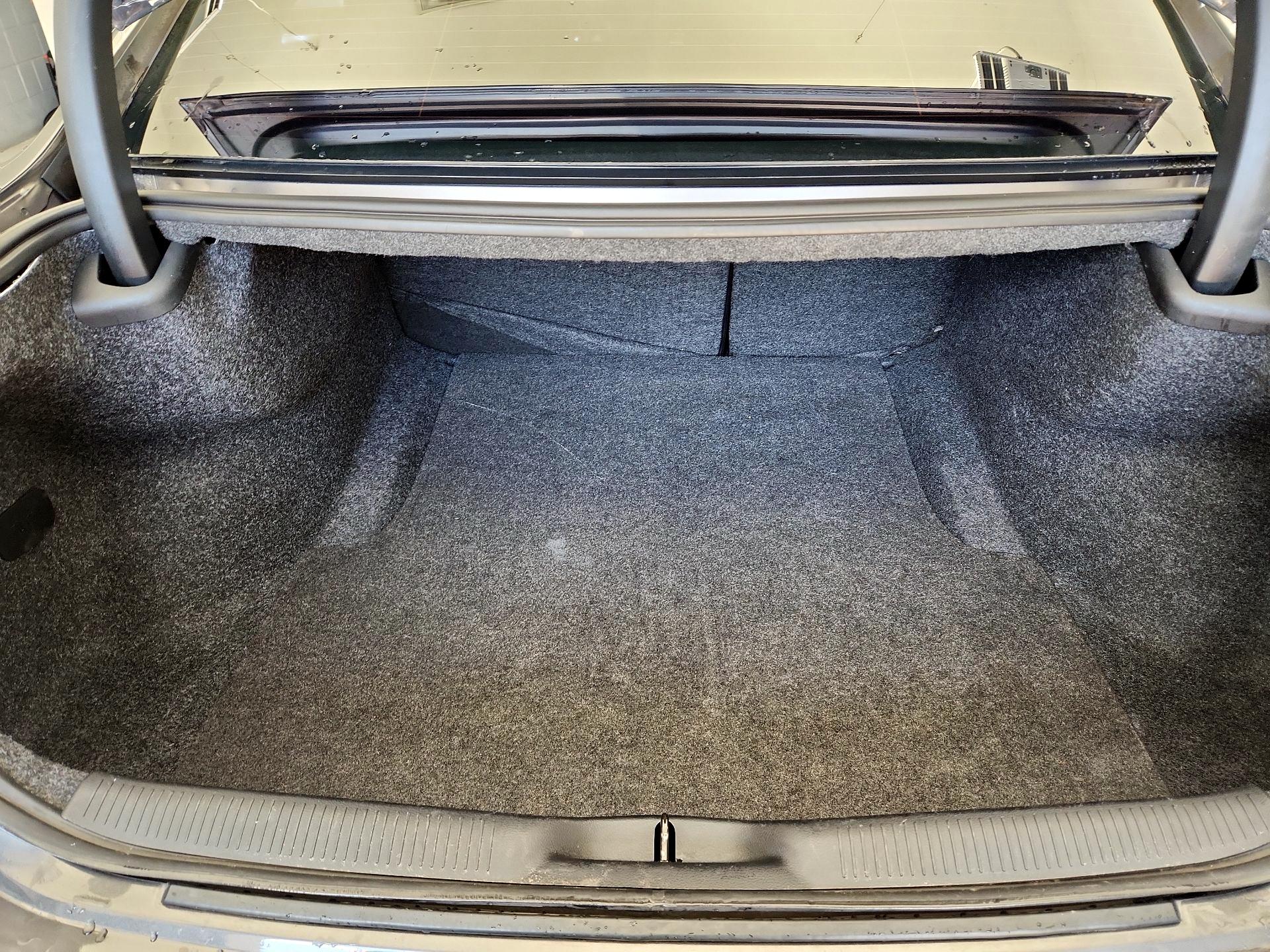 Thumbnail: 2019 Dodge Charger - 18