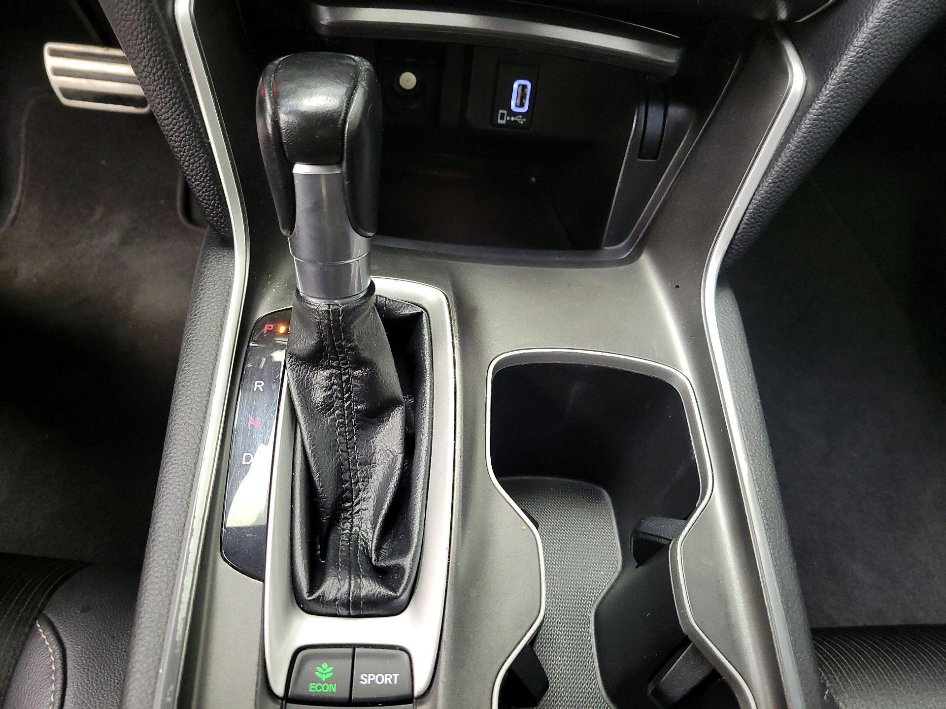 Thumbnail: 2019 Honda Accord - 17