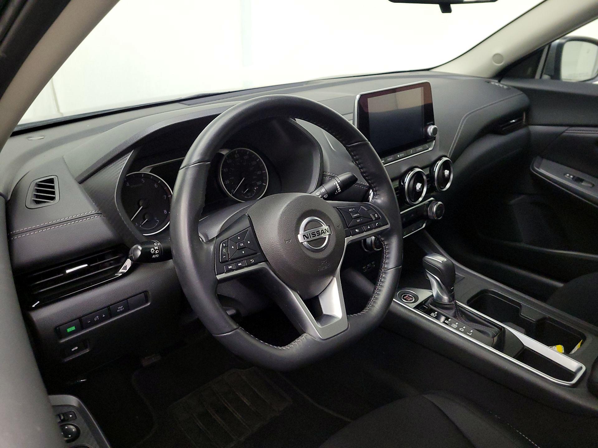 Thumbnail: 2022 Nissan Sentra - 9