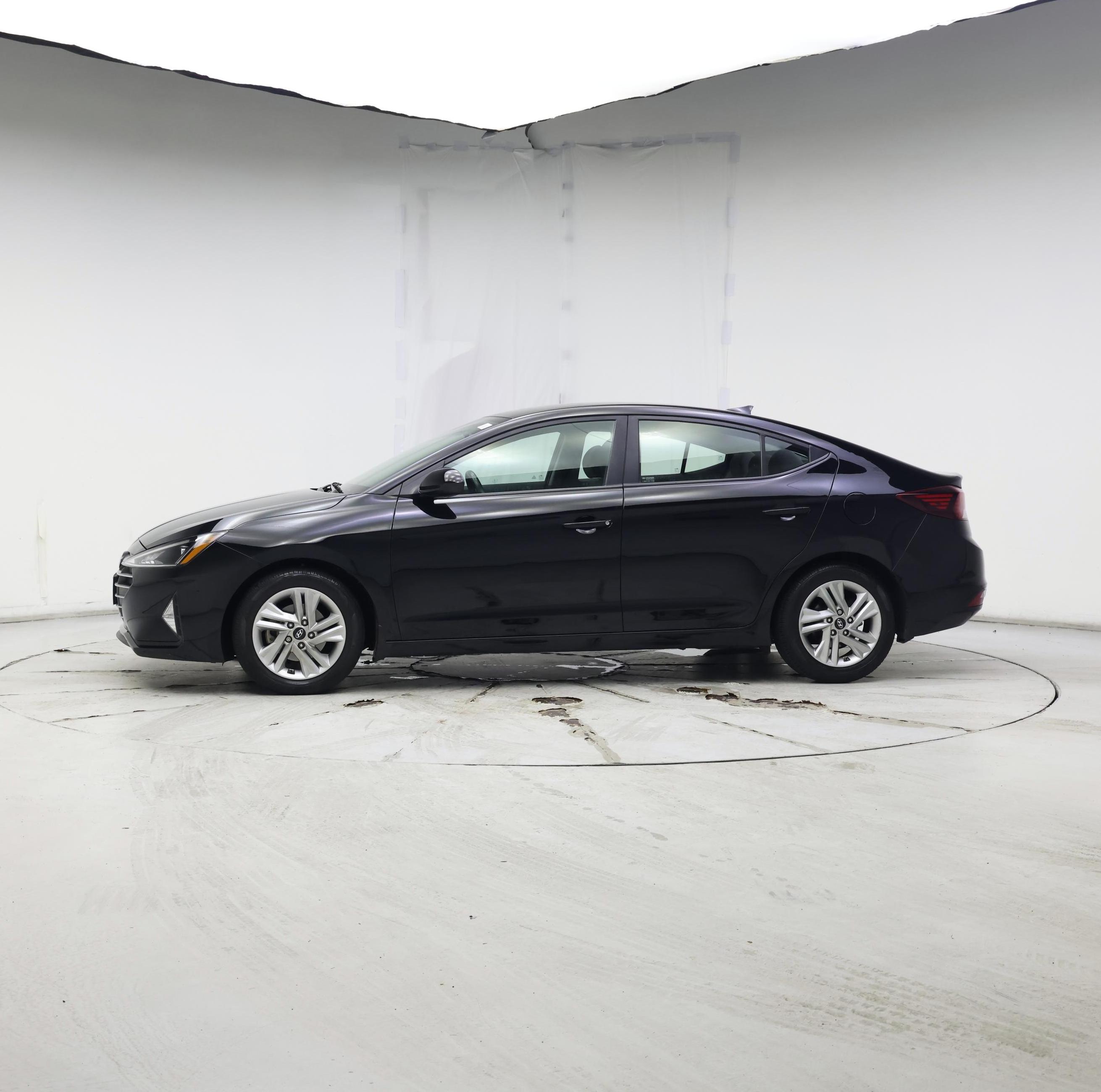 Thumbnail: 2020 Hyundai Elantra - 3