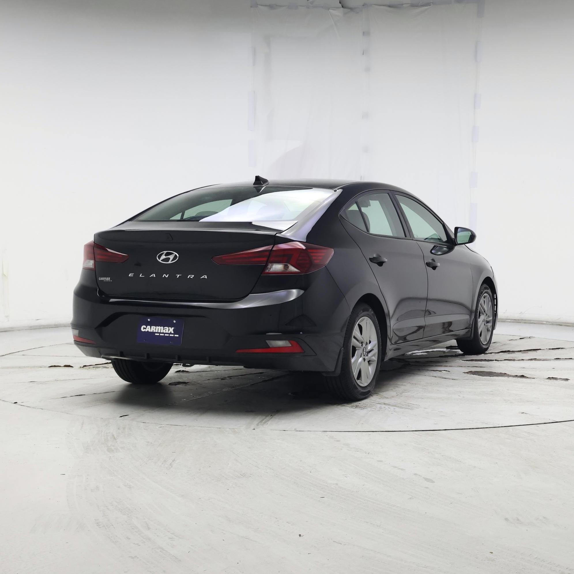 Thumbnail: 2020 Hyundai Elantra - 8