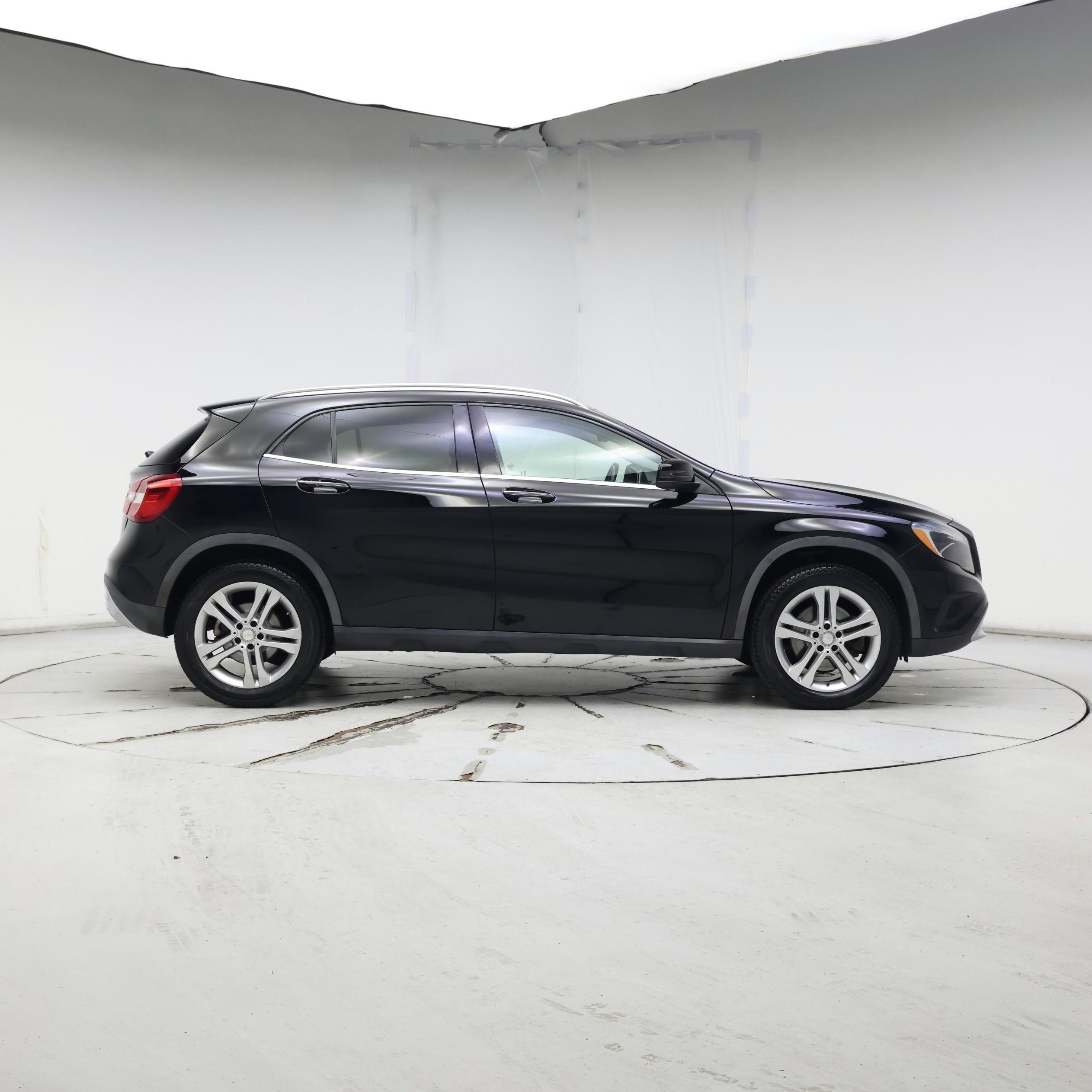 Thumbnail: 2015 Mercedes-Benz GLA - 7
