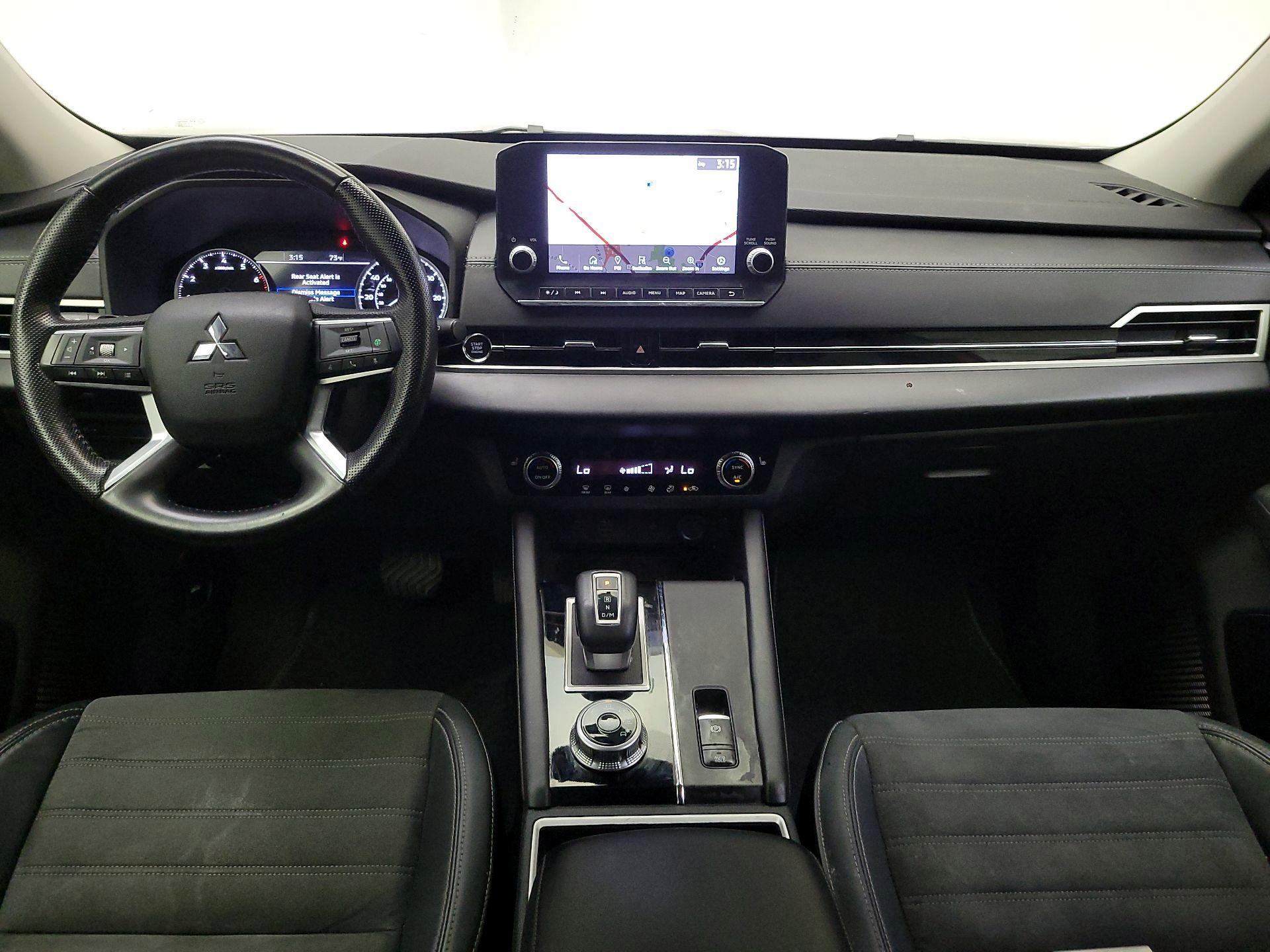 Thumbnail: 2022 Mitsubishi Outlander - 9