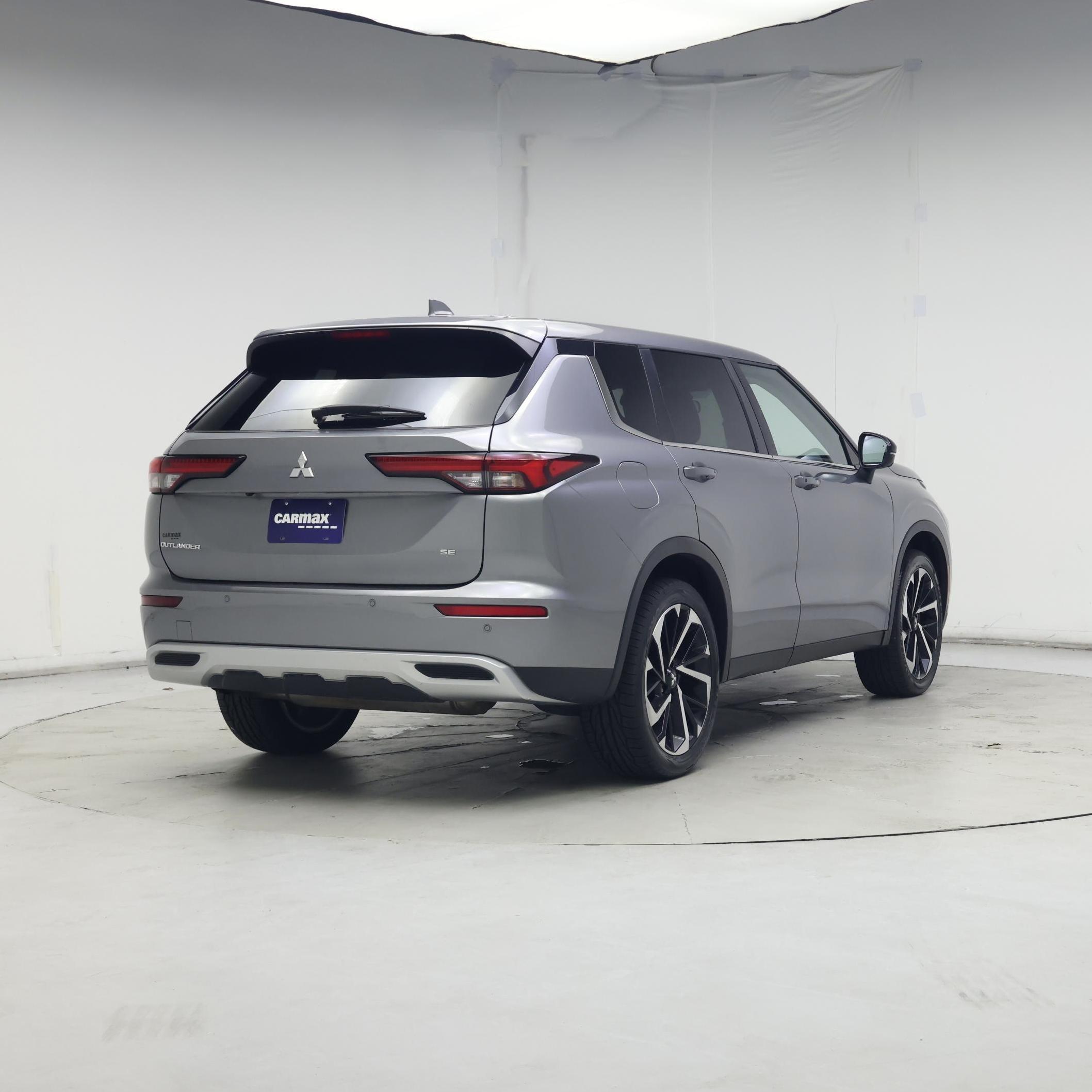 Thumbnail: 2022 Mitsubishi Outlander - 8