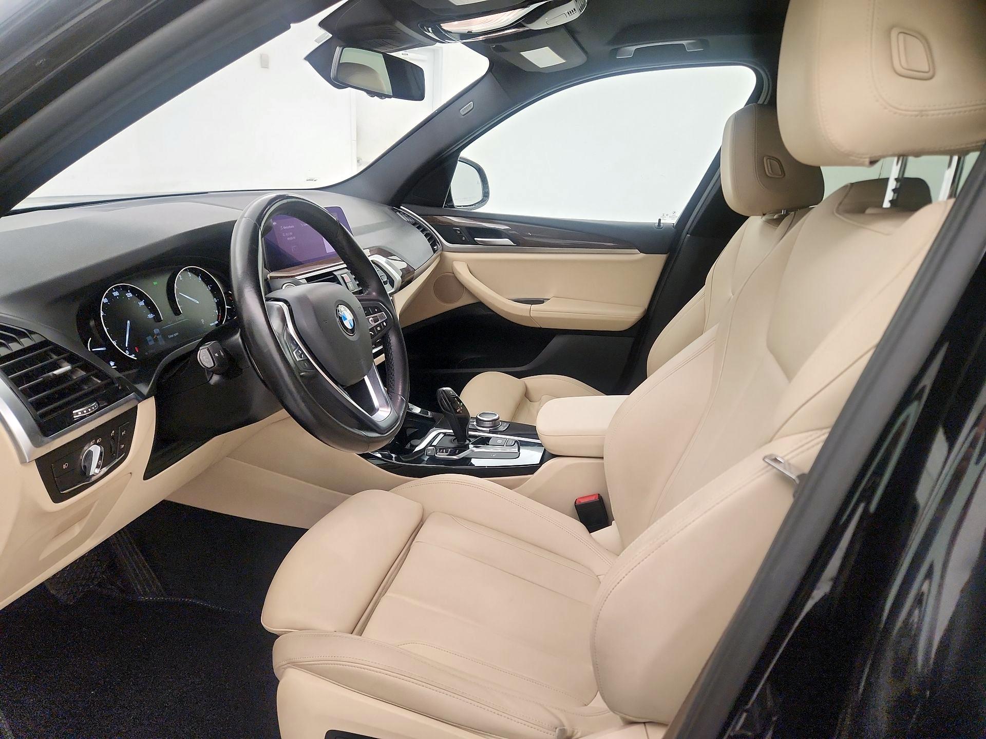 Thumbnail: 2021 BMW X3 - 11