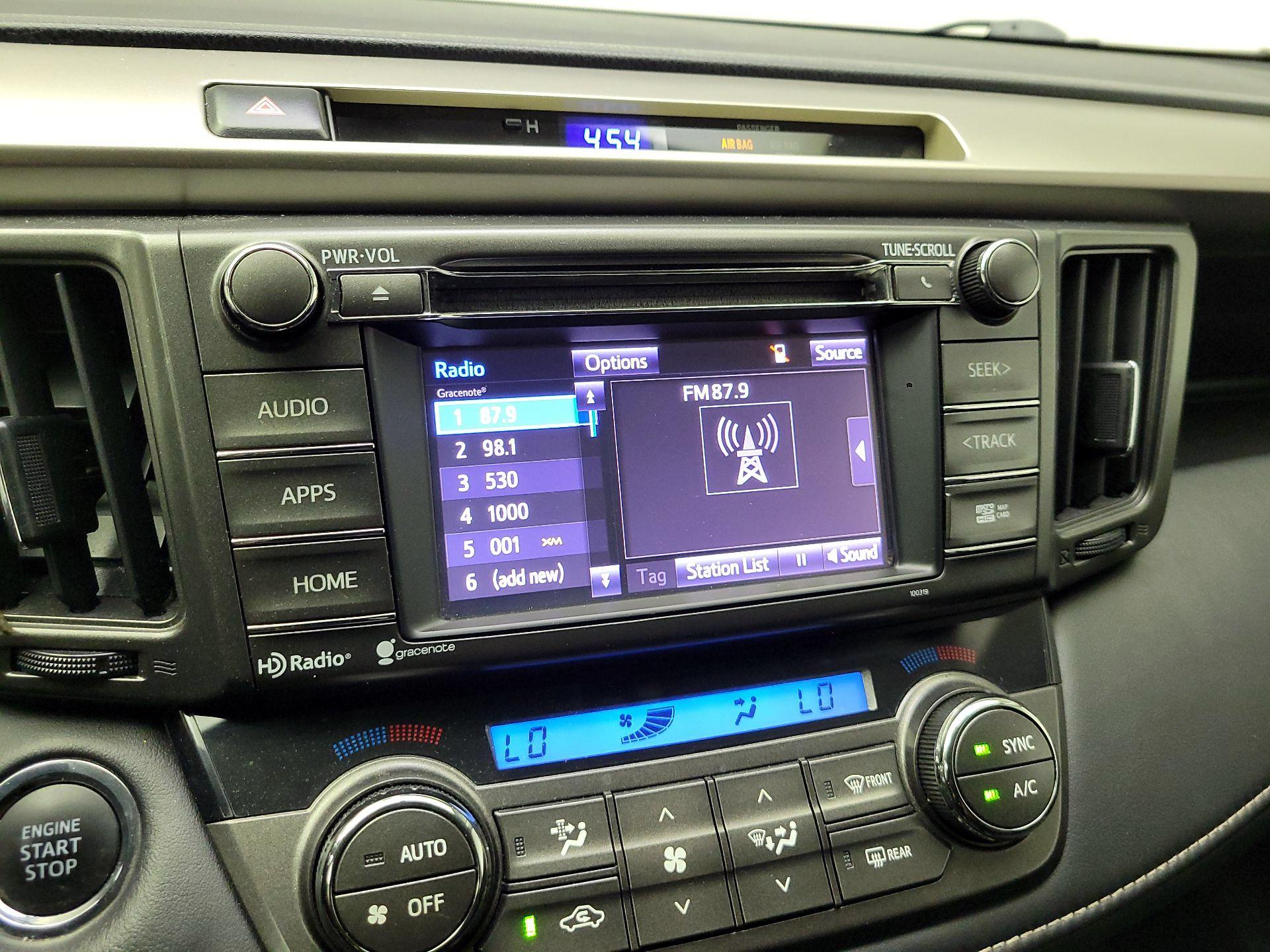 Thumbnail: 2014 Toyota RAV4 - 16