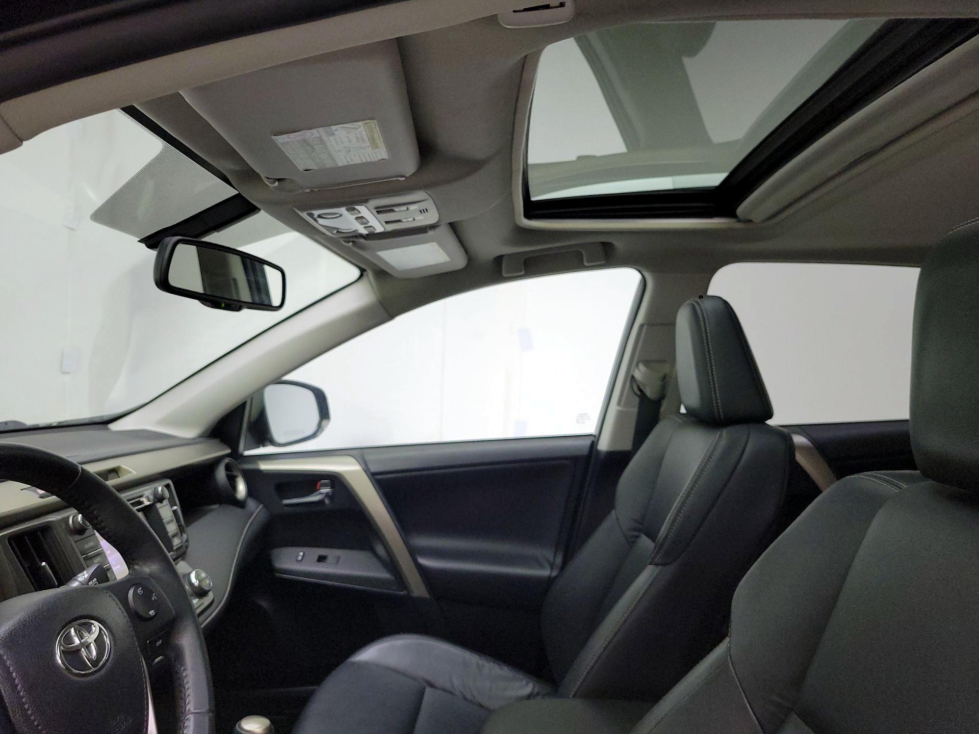 Thumbnail: 2014 Toyota RAV4 - 20