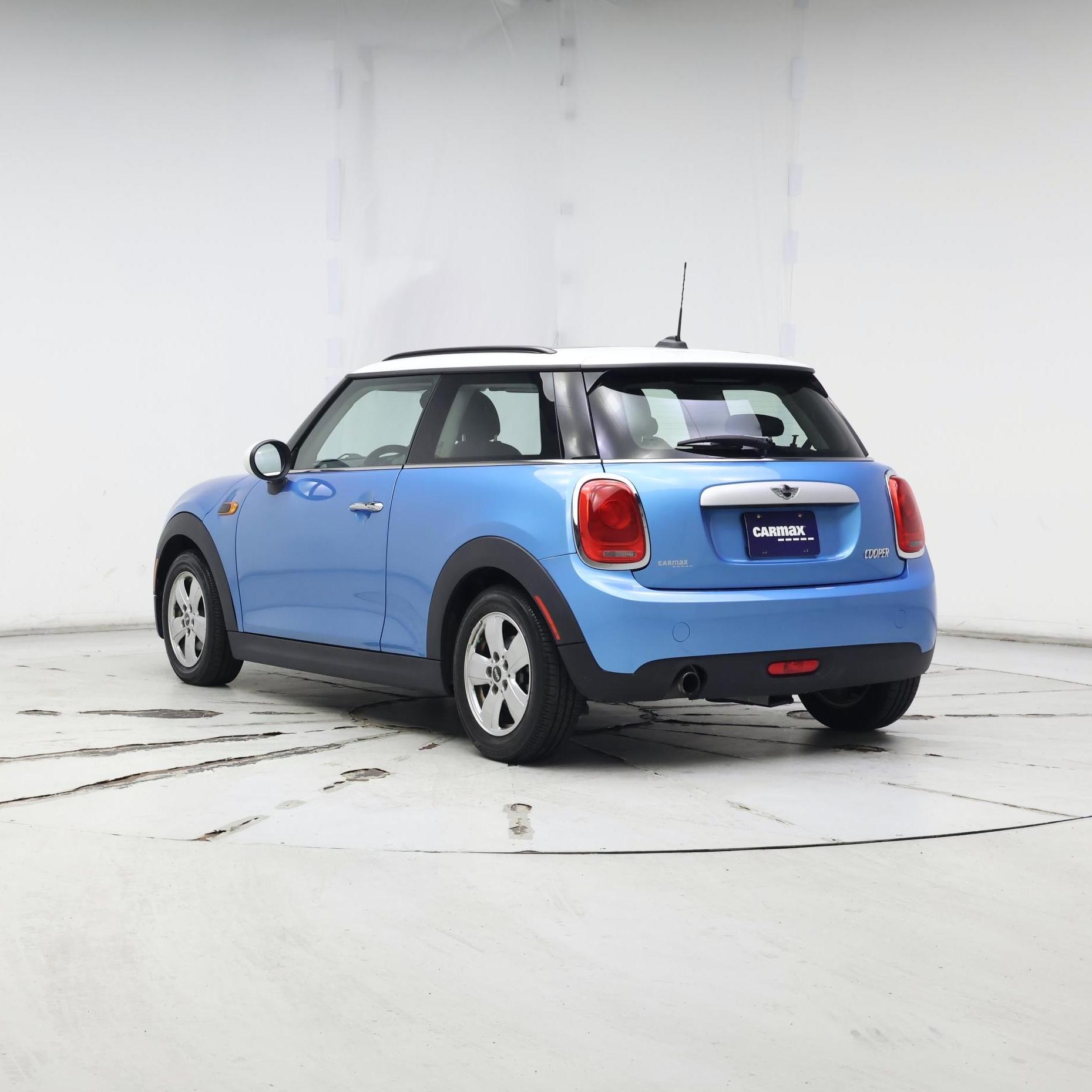 Thumbnail: 2015 MINI Cooper Hardtop - 2