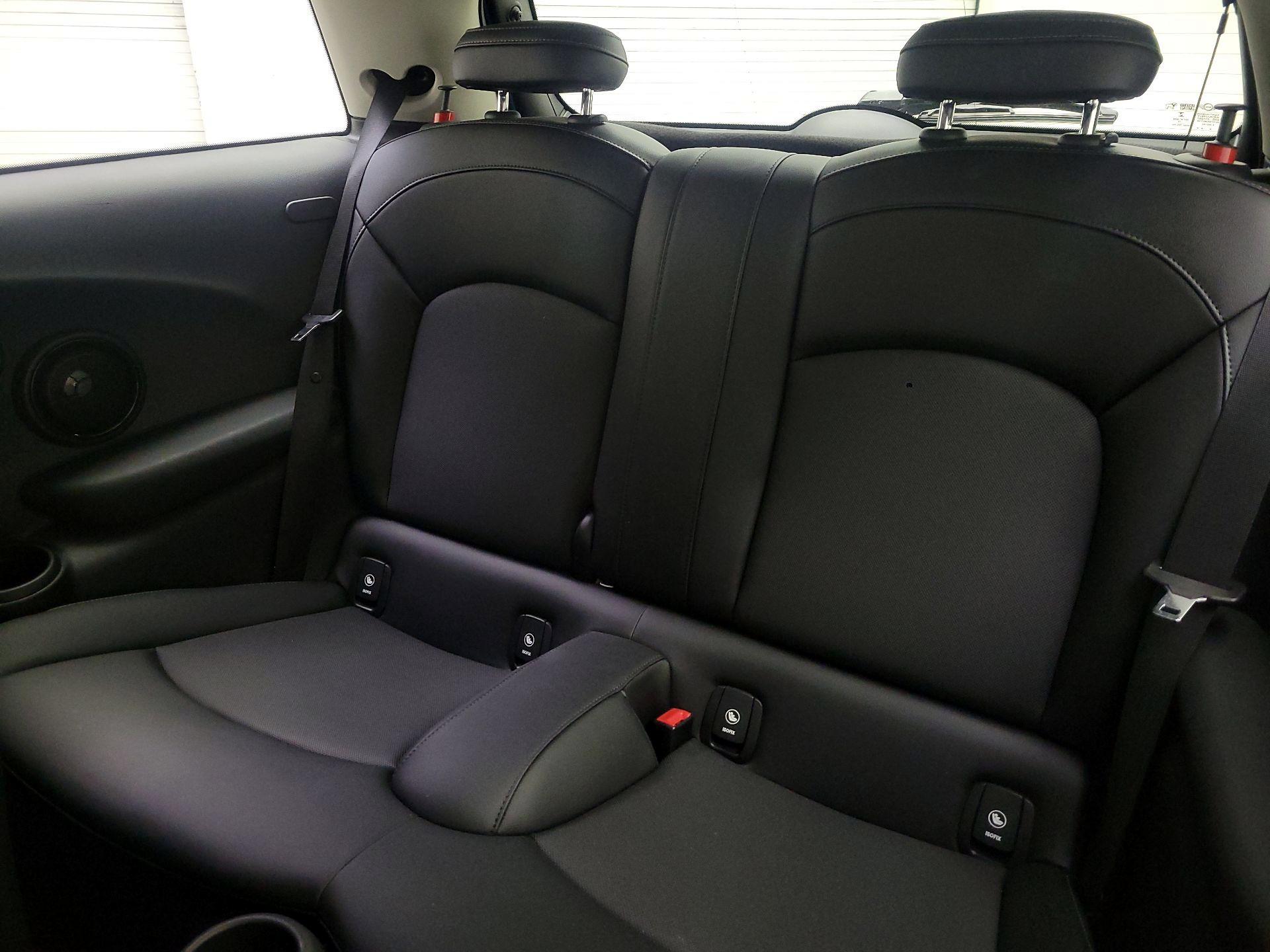 Thumbnail: 2015 MINI Cooper Hardtop - 20
