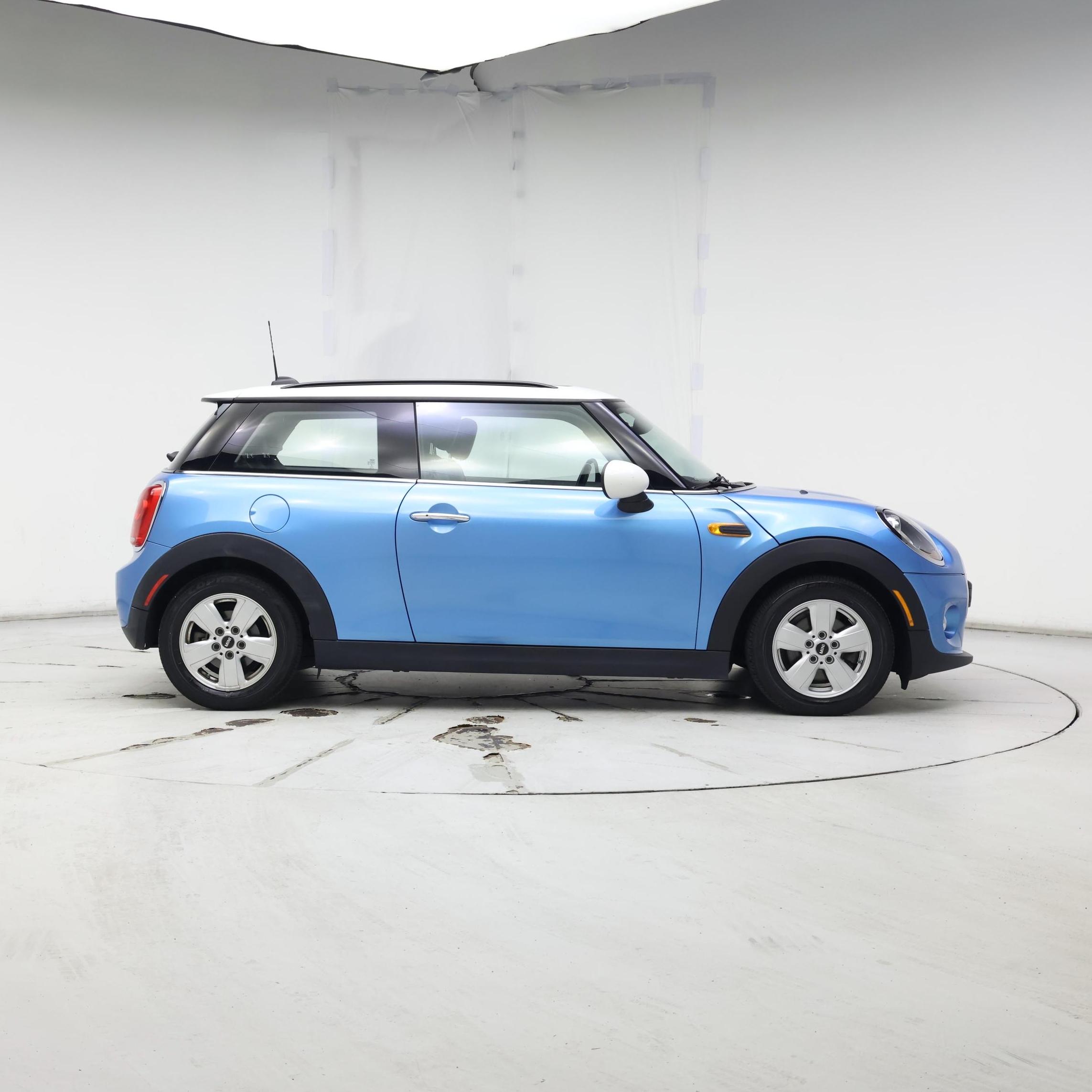 Thumbnail: 2015 MINI Cooper Hardtop - 7