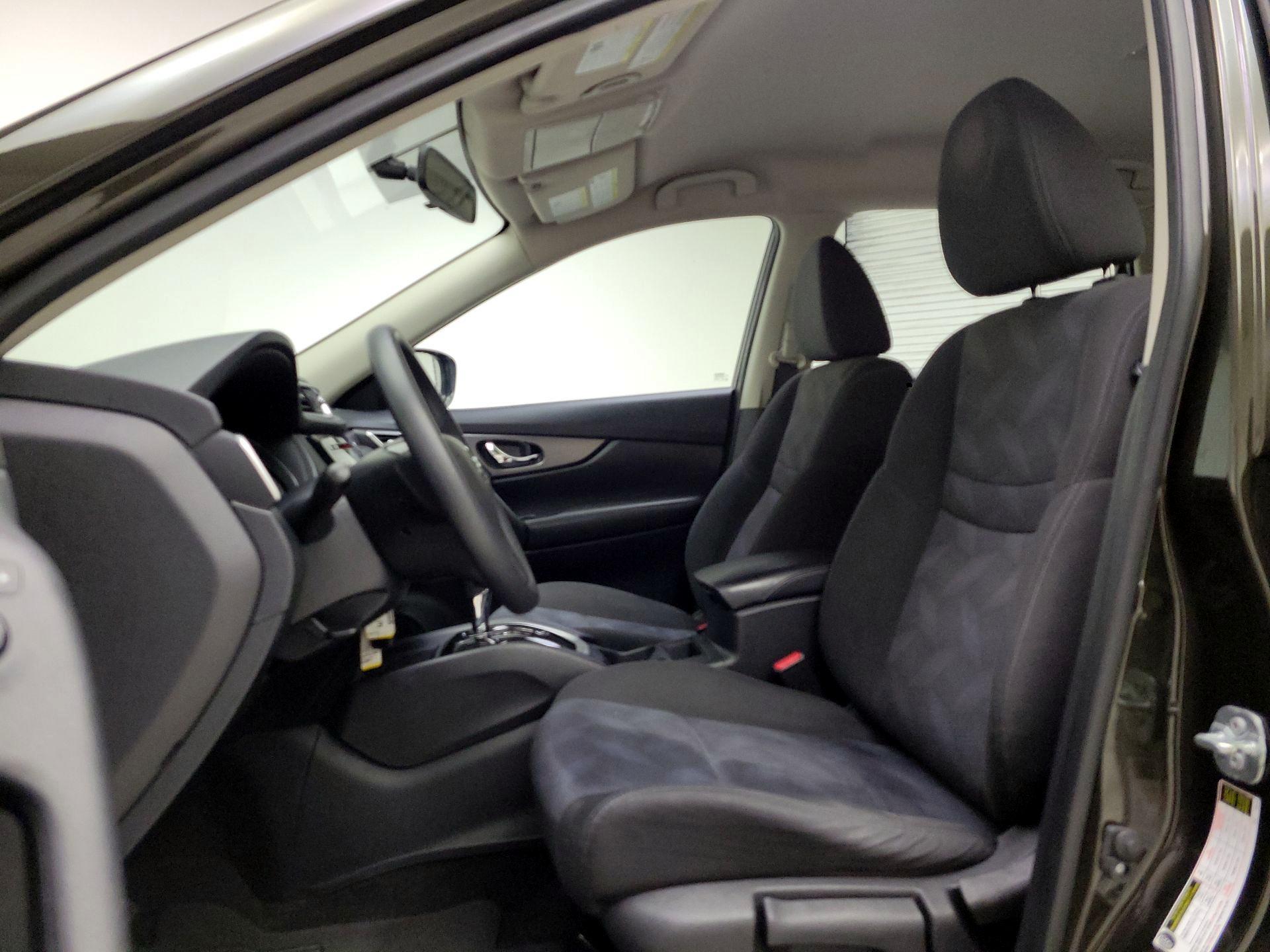 Thumbnail: 2016 Nissan Rogue - 11