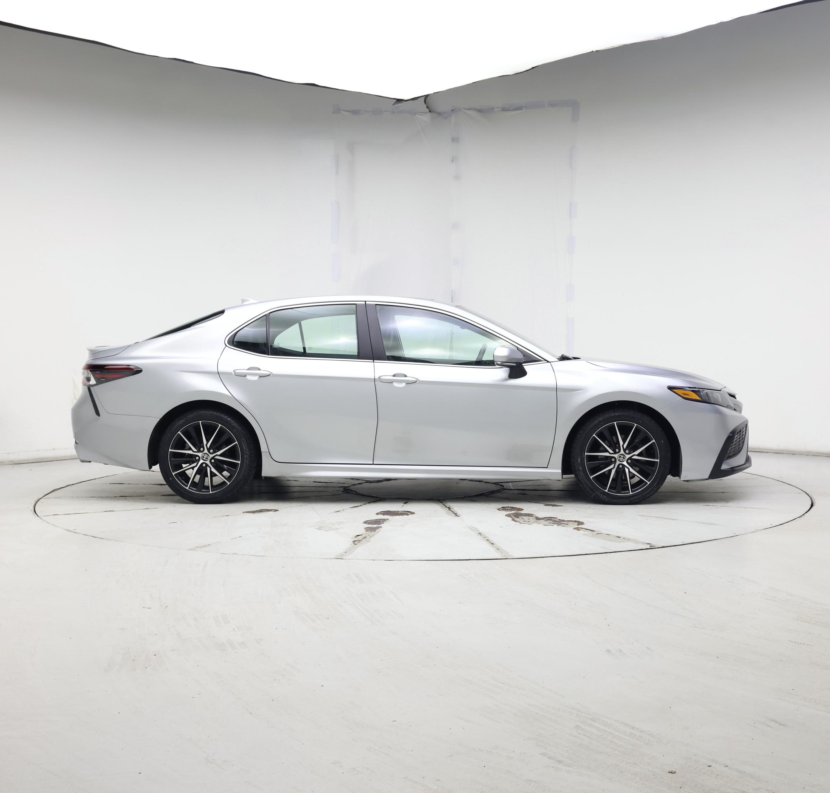 Thumbnail: 2023 Toyota Camry - 7