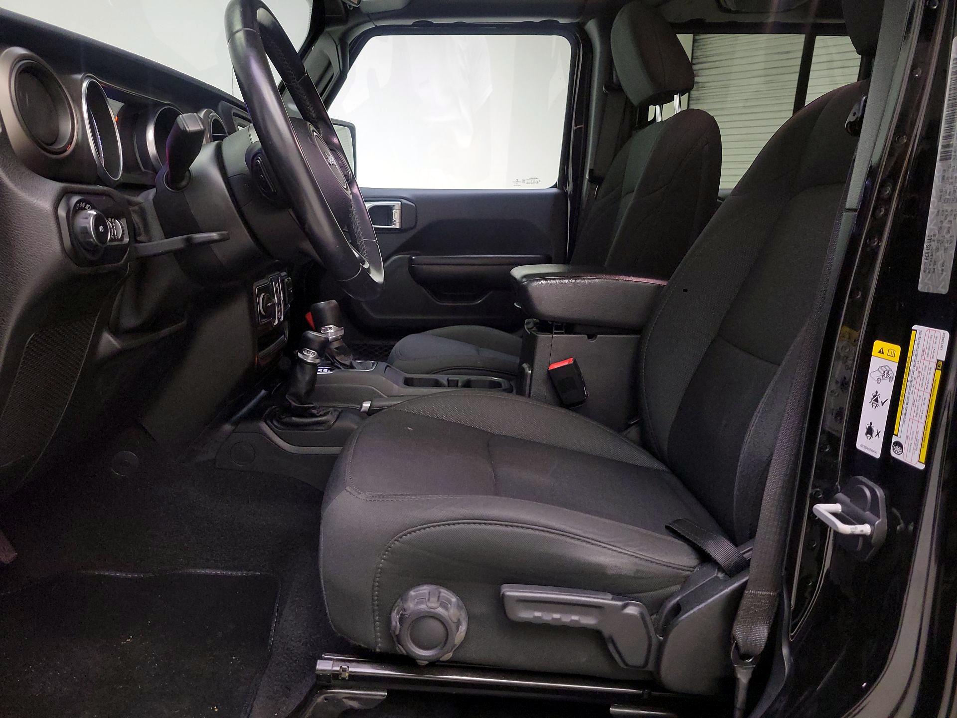 Thumbnail: 2020 Jeep Wrangler - 11