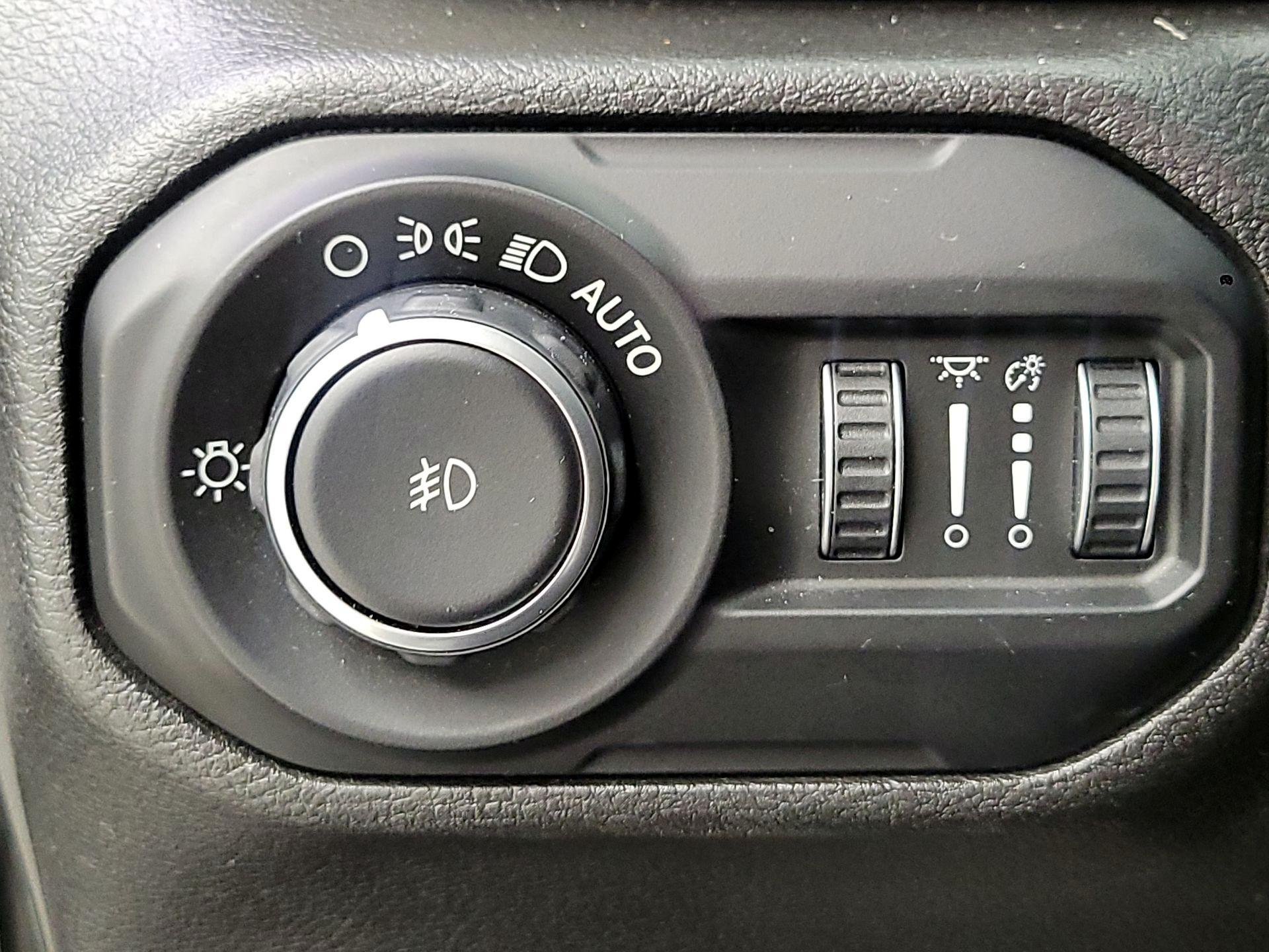 Thumbnail: 2020 Jeep Wrangler - 13