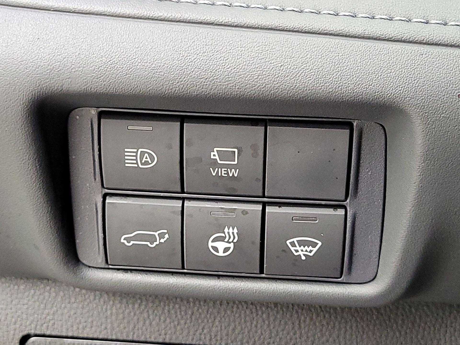 Thumbnail: 2021 Toyota Highlander - 13