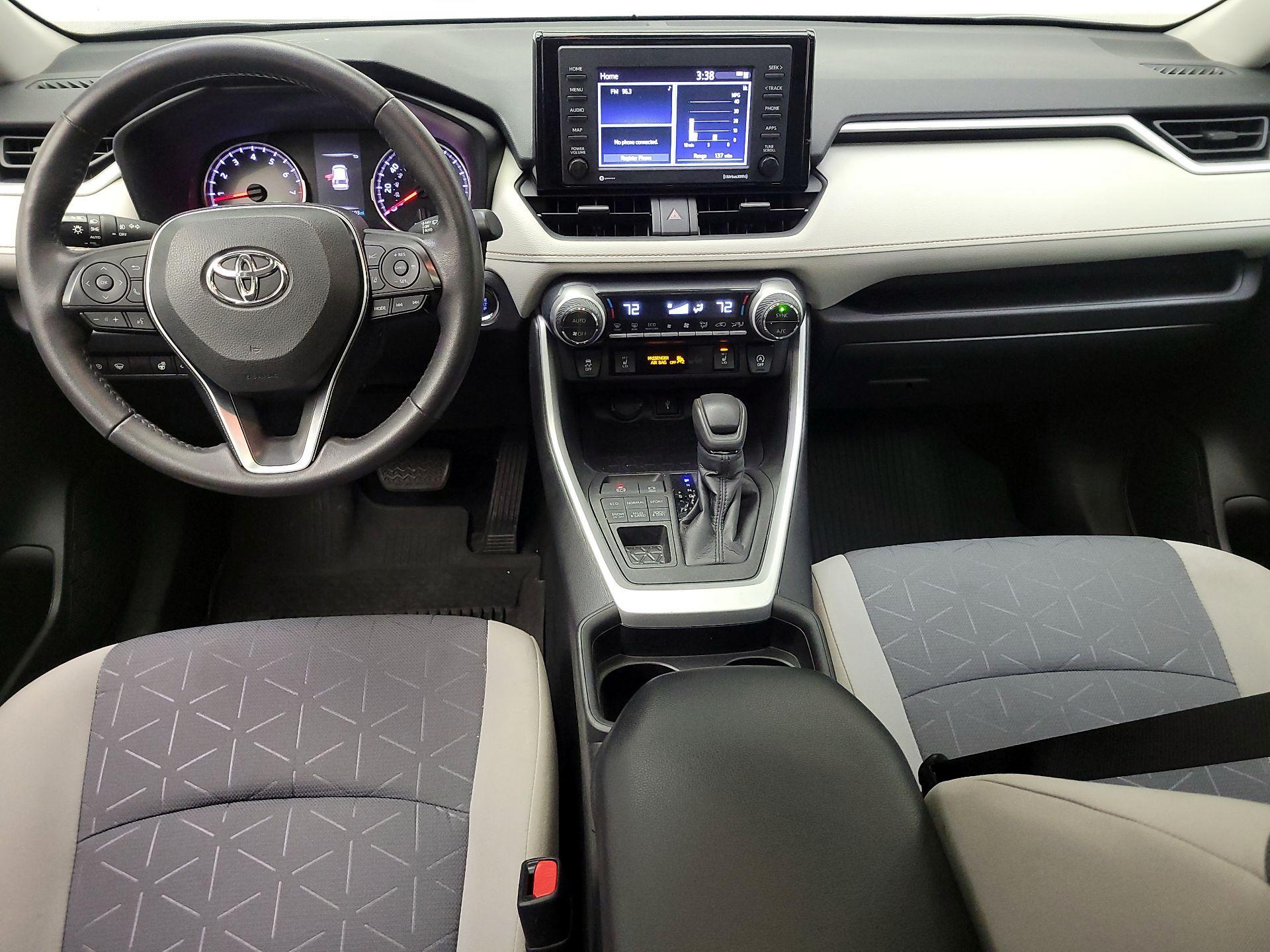 Thumbnail: 2021 Toyota RAV4 - 9